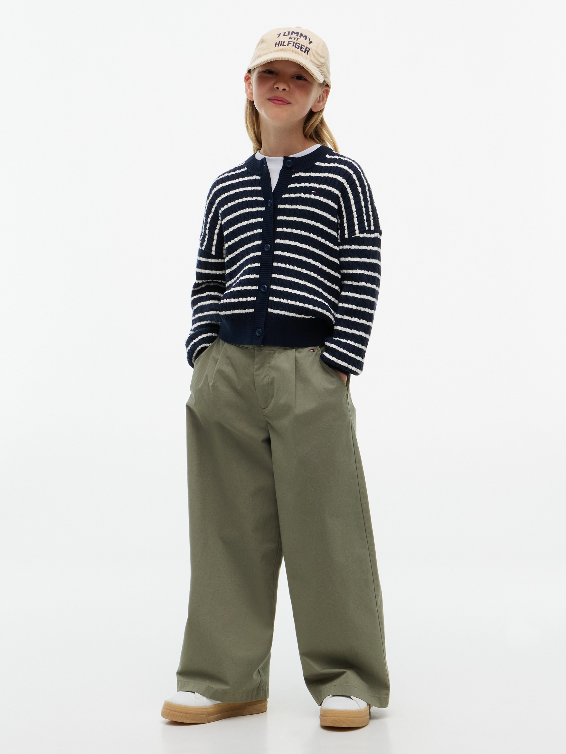 Tommy Hilfiger Veste en tricot »CABLE CARDIGAN« Encolure ronde, coupe régulière, patte de boutonnage, pour enfants jusqu'à 16 ans