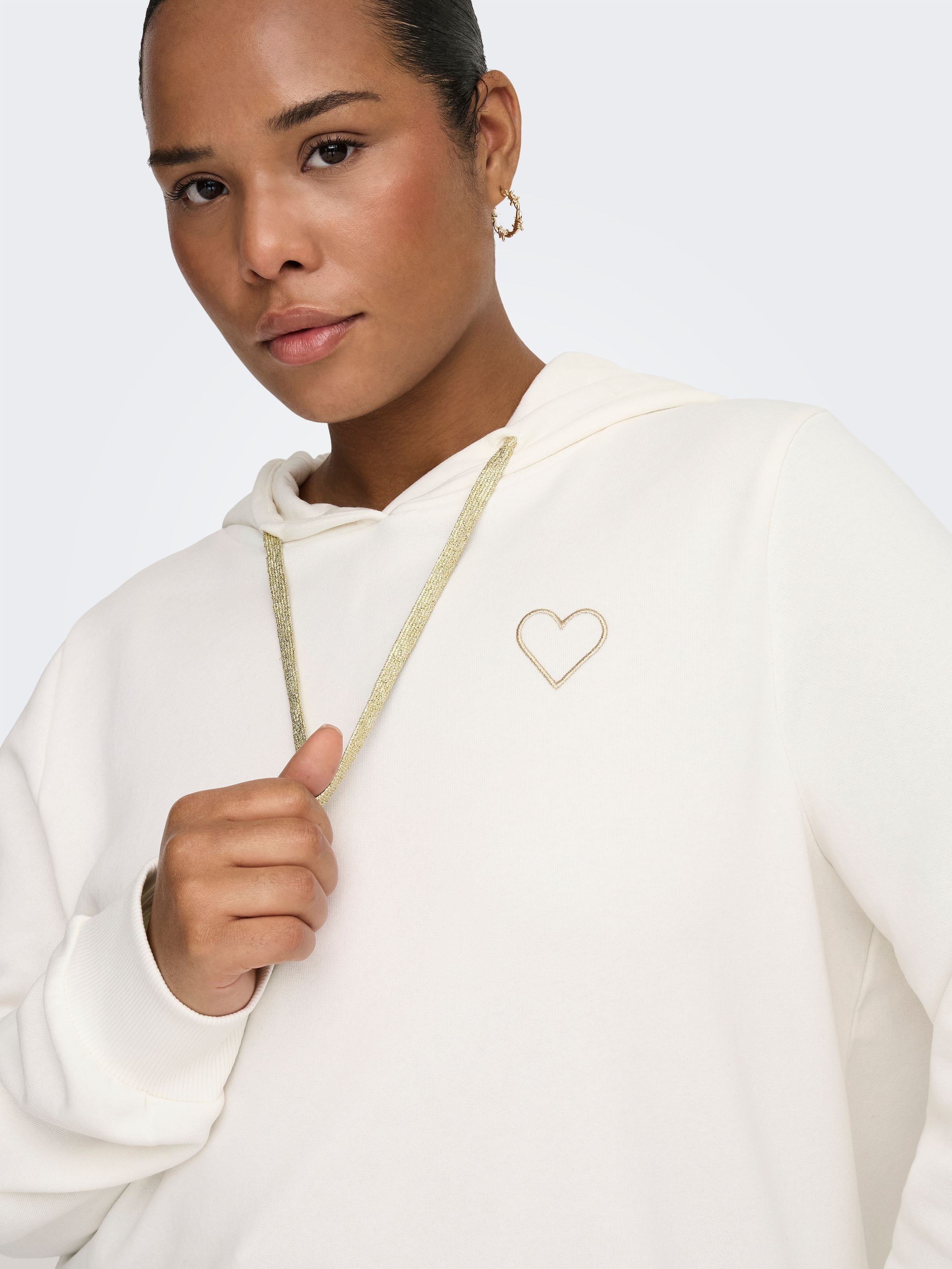 ONLY CARMAKOMA Kapuzensweatshirt »CARNOLI L/S HEART HOOD SWT NOOS«
