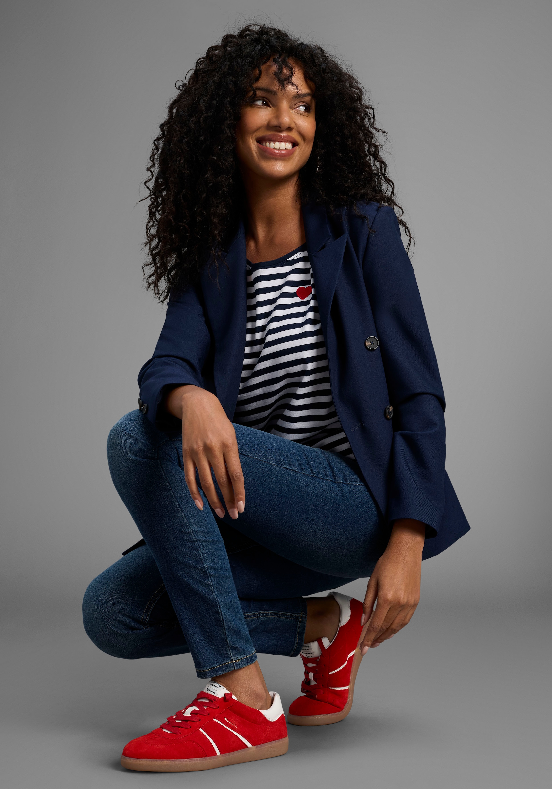 Arizona Slim-fit-Jeans »Shaping« enge Passform,  Röhrenjeans,  Used-Look-Waschung,  hohe Leibhöhe