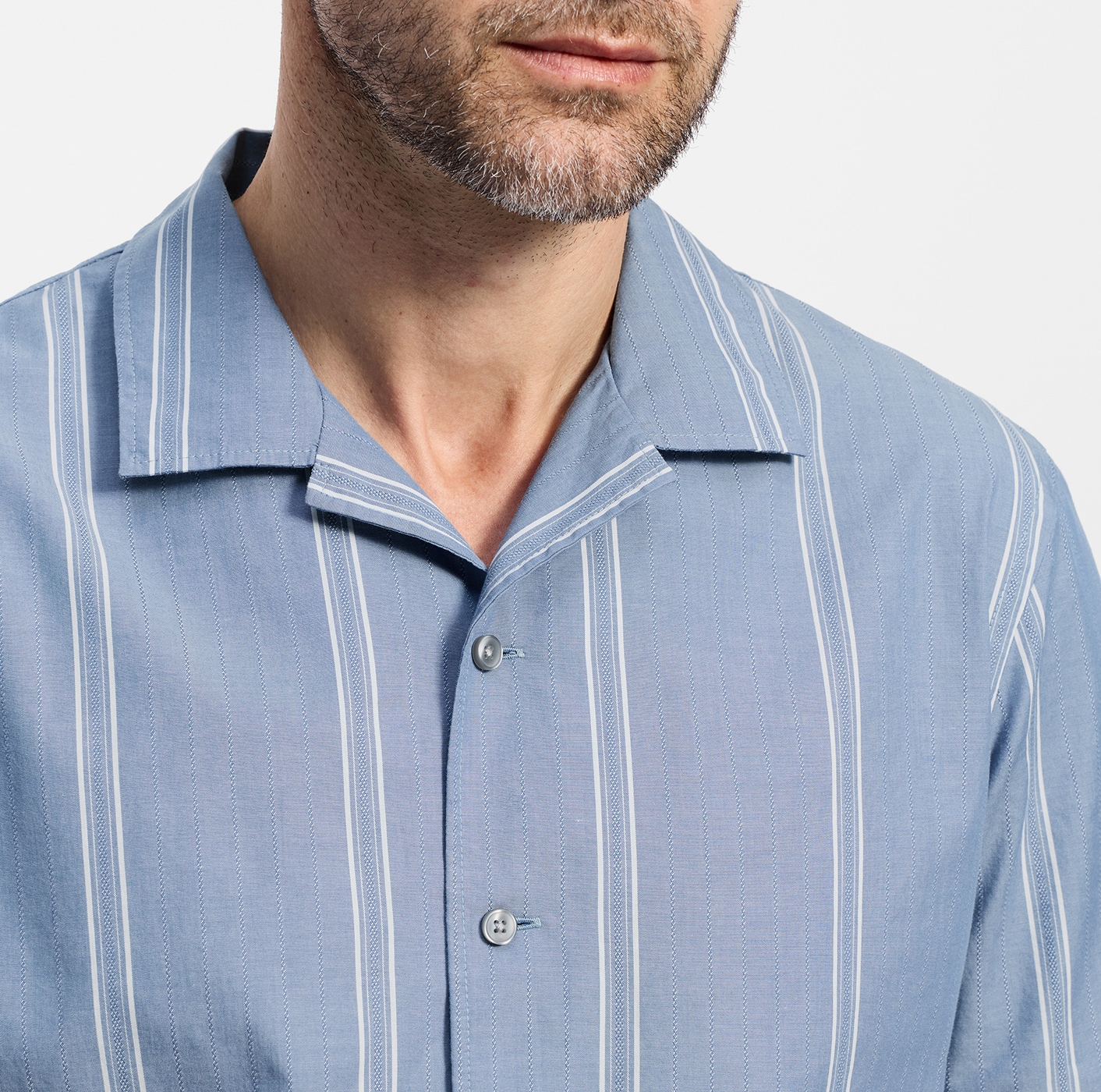 OLYMP Chemise à manches courtes Chemise décontractée, coupe régulière, col revers