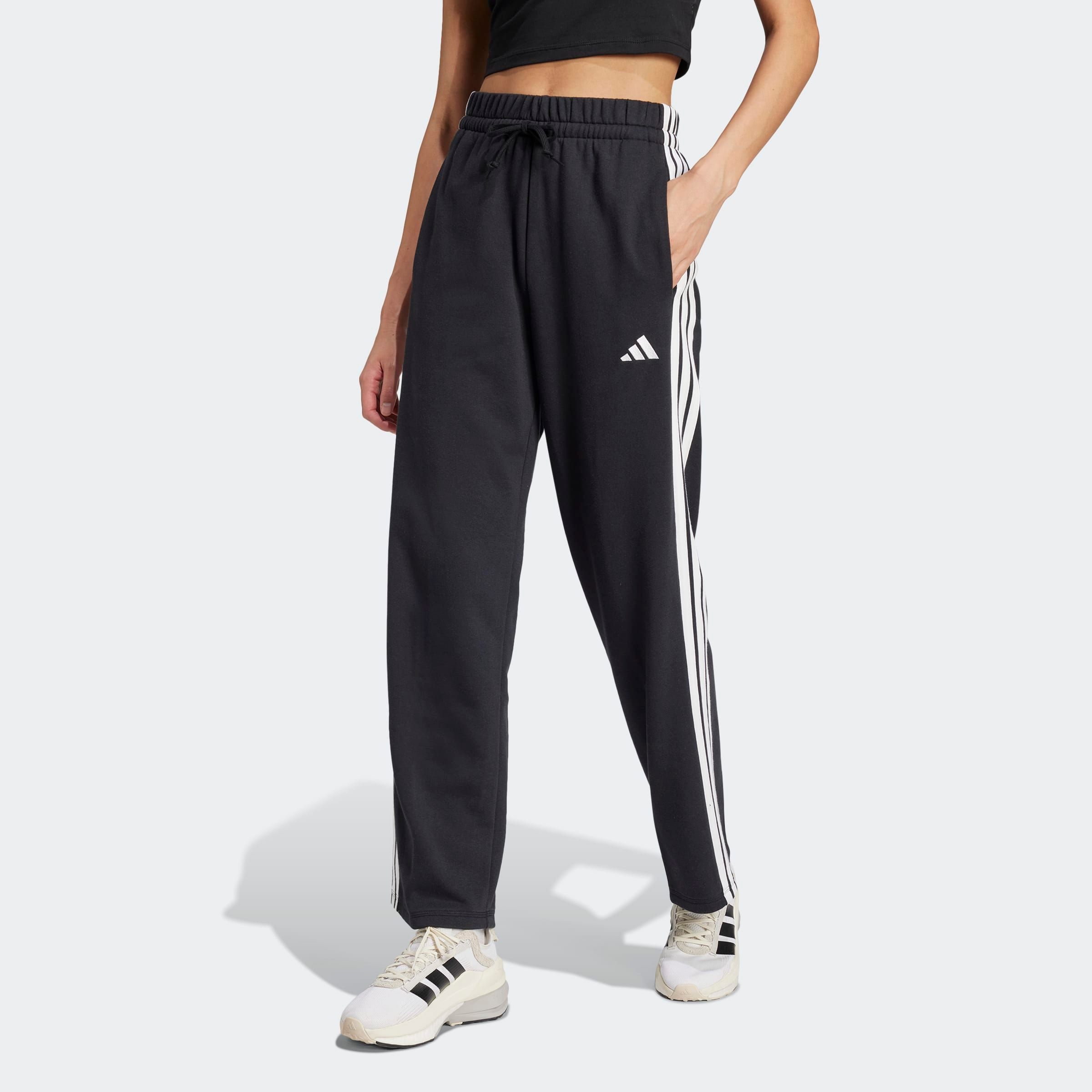 adidas Sportswear Sporthose »ESSENTIALS 3-STREIFEN OPEN HEM FRENCH TERRY«  Reguläre Passform, aus weichem French Terry