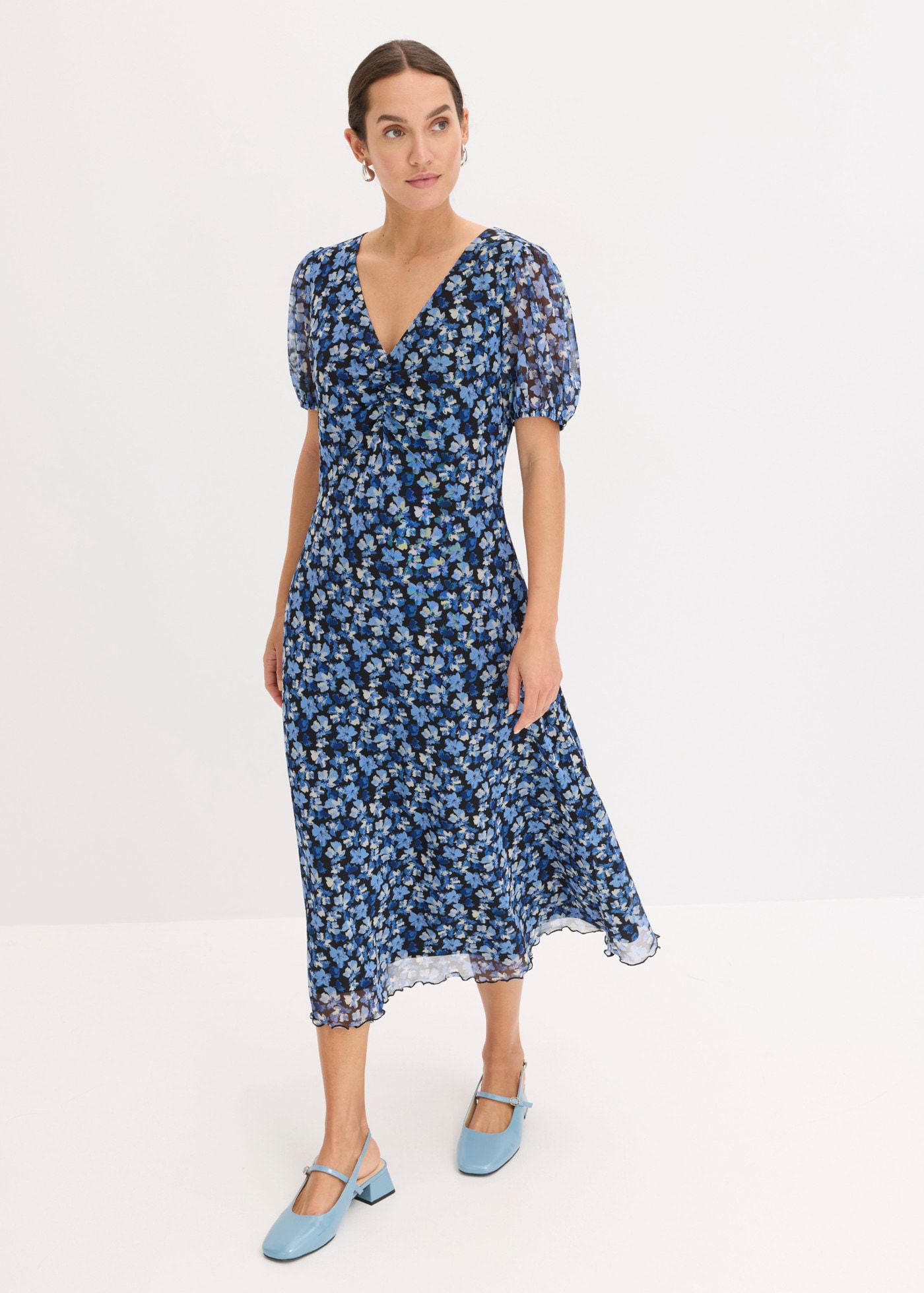 bonprix Robe midi robe midi en mesh féminine, avec fronces devant, coupe regular fit