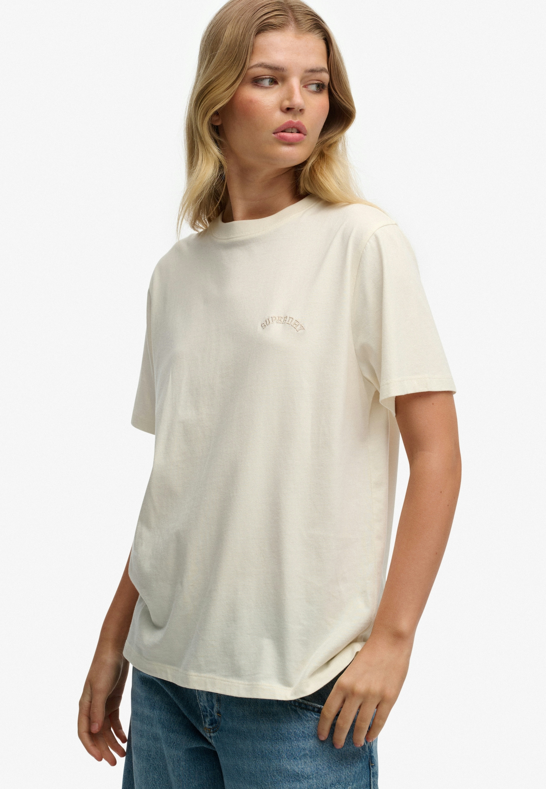 Superdry T-Shirt »ESSENTIAL LOGO LOOSE TEE« mit Rundhalsausschnitt, ohne Verschluss, Relaxed Fit, Kurzarm