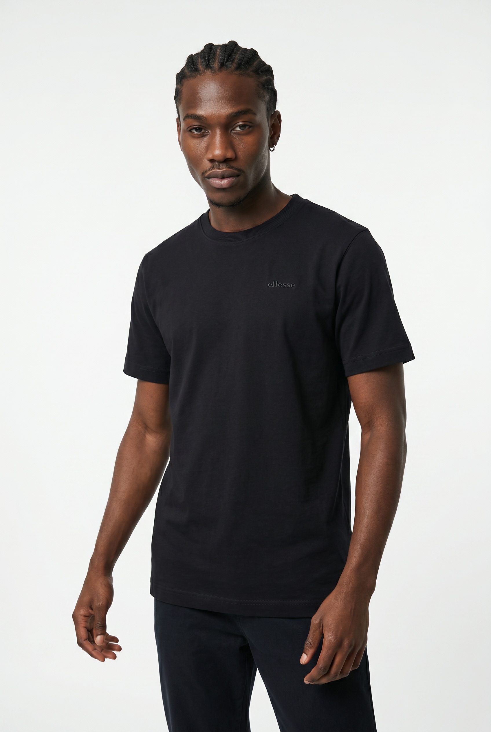 Ellesse T-Shirt »ACCIANO T SHIRT« mit dichter Stickerei auf der Brust, aus Baumwolljersey