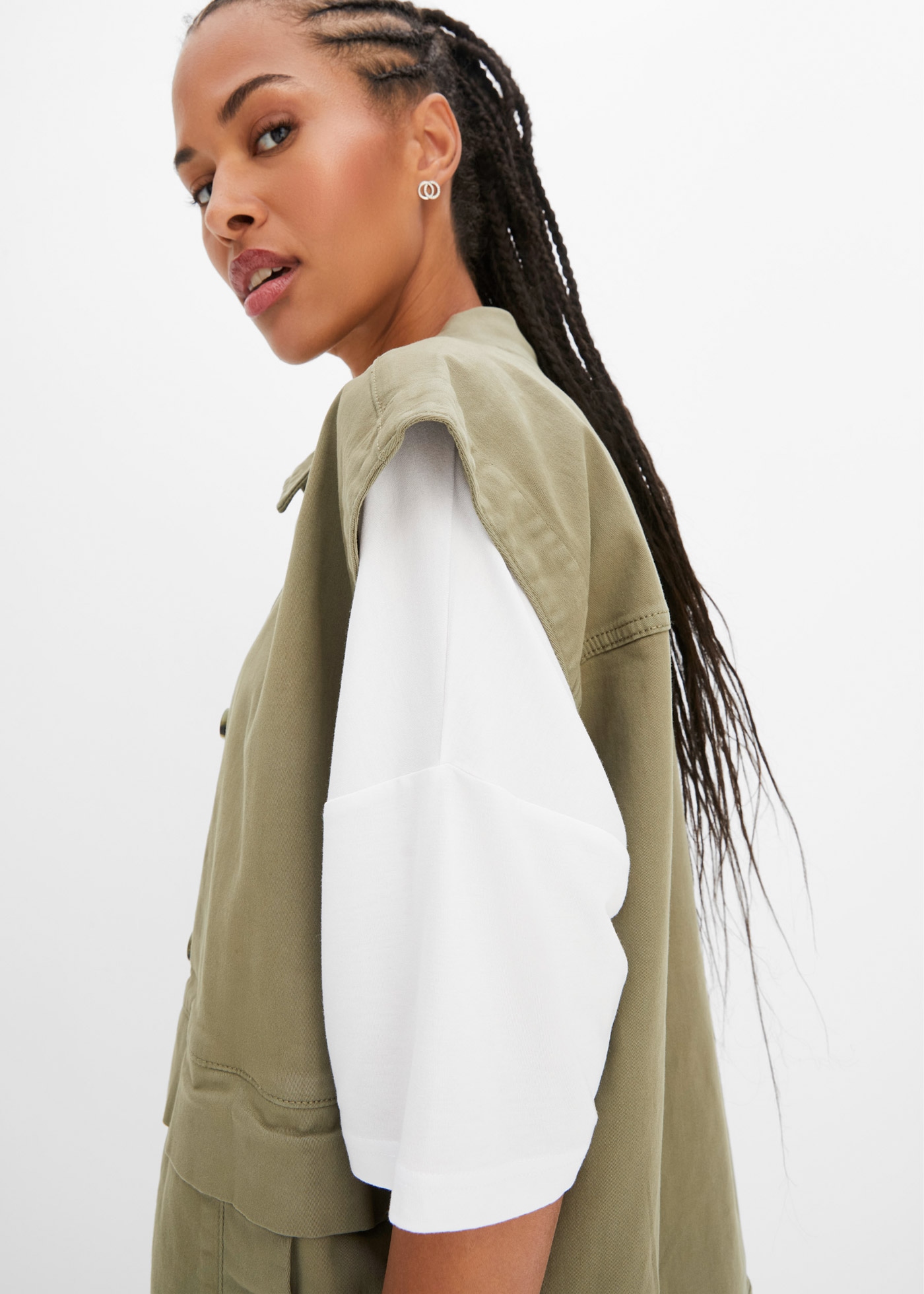 bonprix T-shirt oversize oversize Passform, Halbarm-Design, aus Viskose und Elasthan