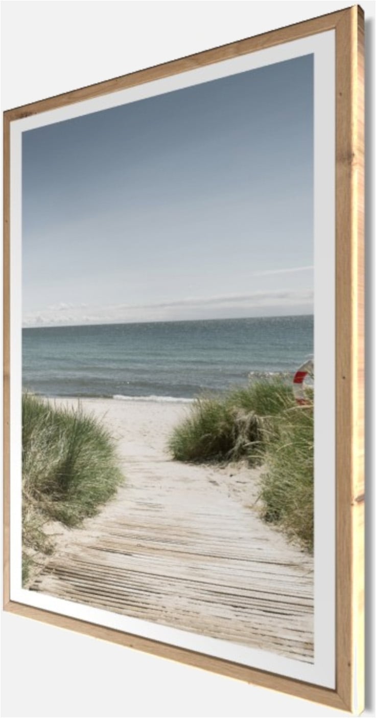 Bönninghoff Bild mit Rahmen »Wandbild gerahmt STRANDWEG 50x70 cm – Holzsteg zum Meer im Scandi Stil« Düne | Gräser | Küste | Landschaft | Meer | Natur | Strand 1 Stk. tlg. mit dekorativem Rahmen