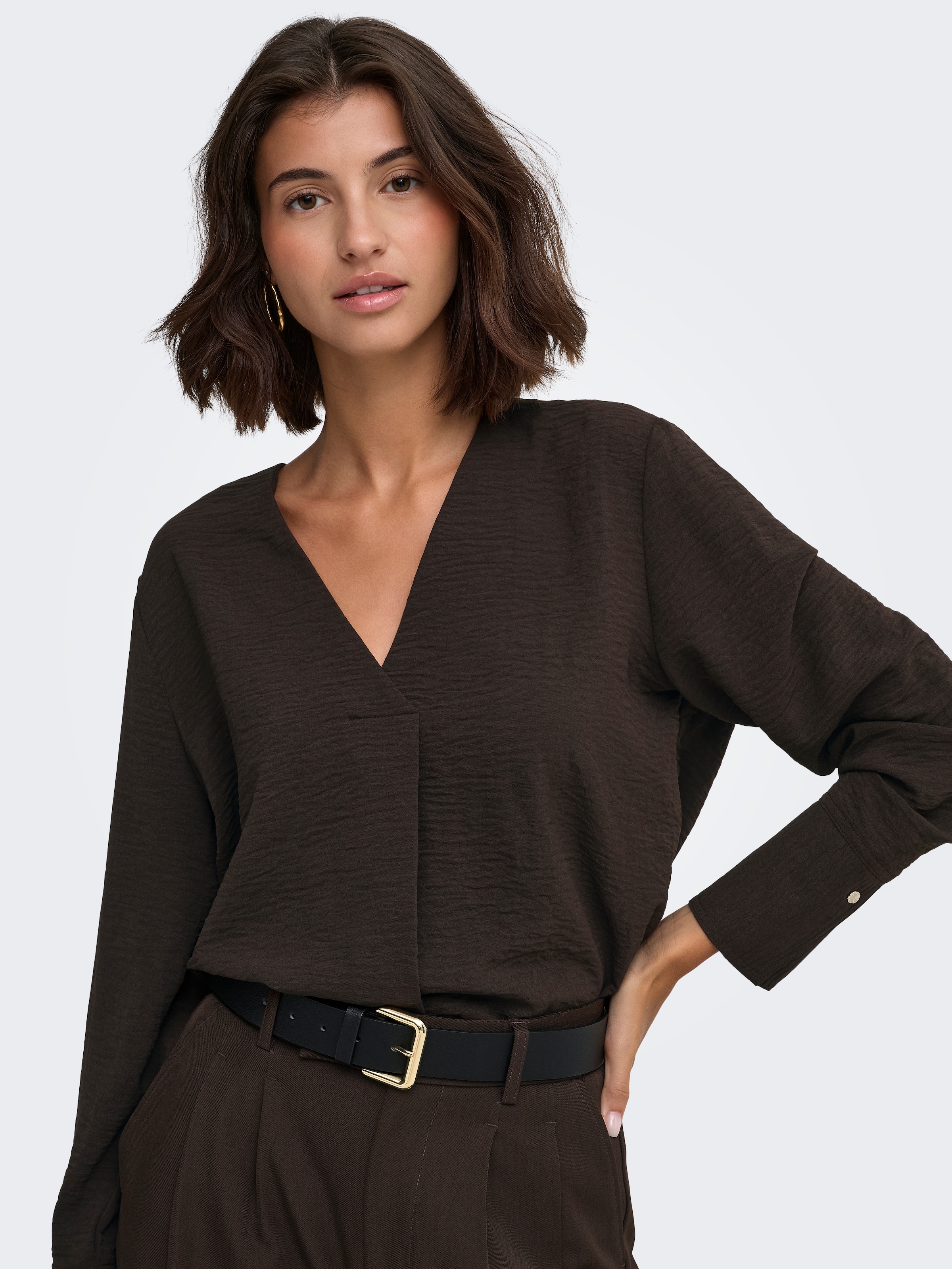 JDY Blouse à manches longues »JDYLION L/S V-NECK TOP WVN« Polyester, coupe régulière