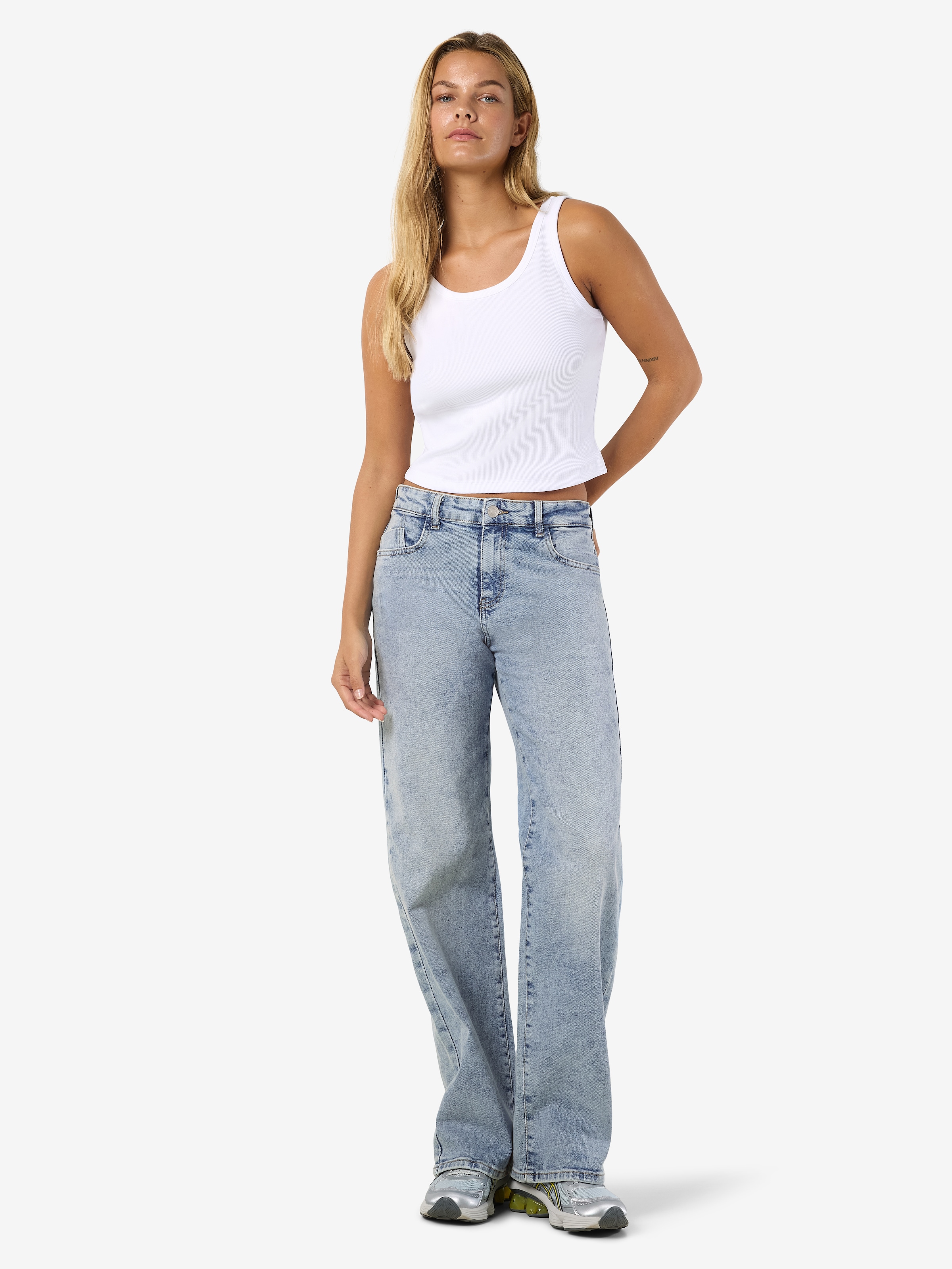 Noisy may Jeans droit »NMYOLANDA NW WIDE JEANS AZ236LB NOOS« extra lang