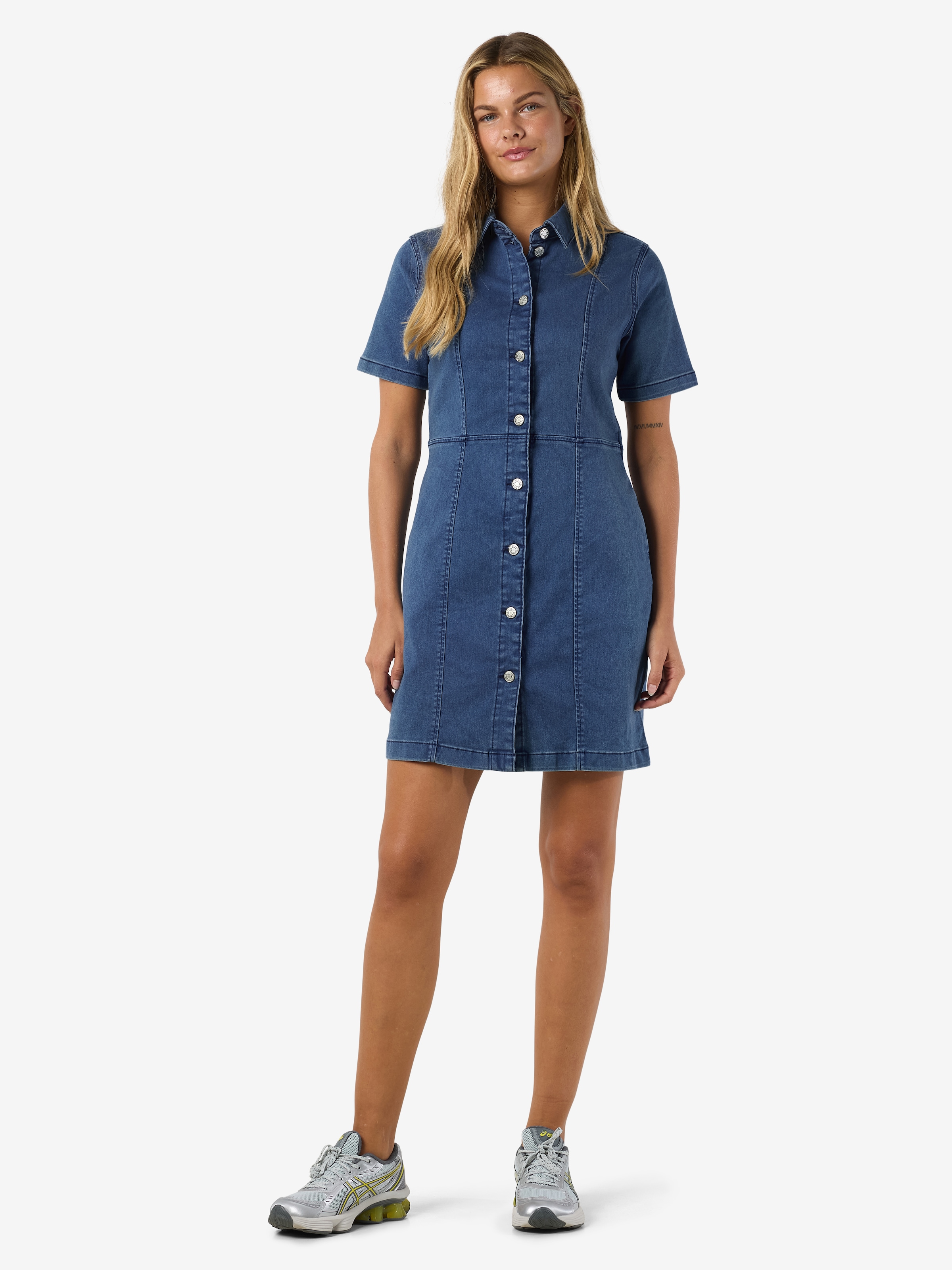 Noisy may Robe en jean »NMNISA S/S SLIM DENIM DRESS VI534MB NOOS«
