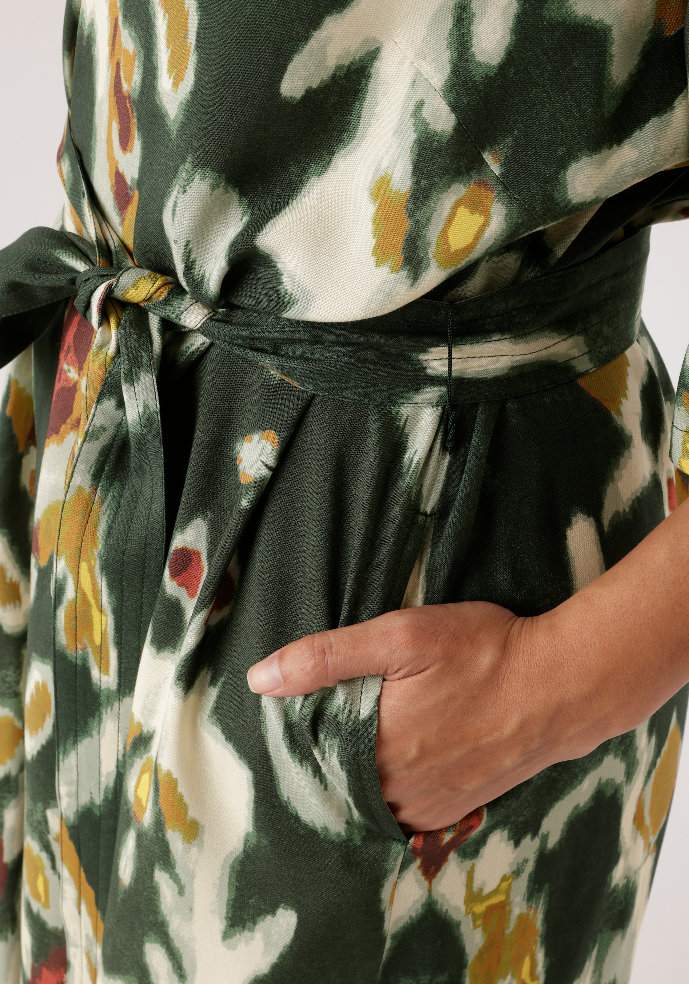 Aniston PLUS Blusenkleid Eingrifftaschen mit dekorativer V-Ausschnitt - NEUE KOLLEKTION