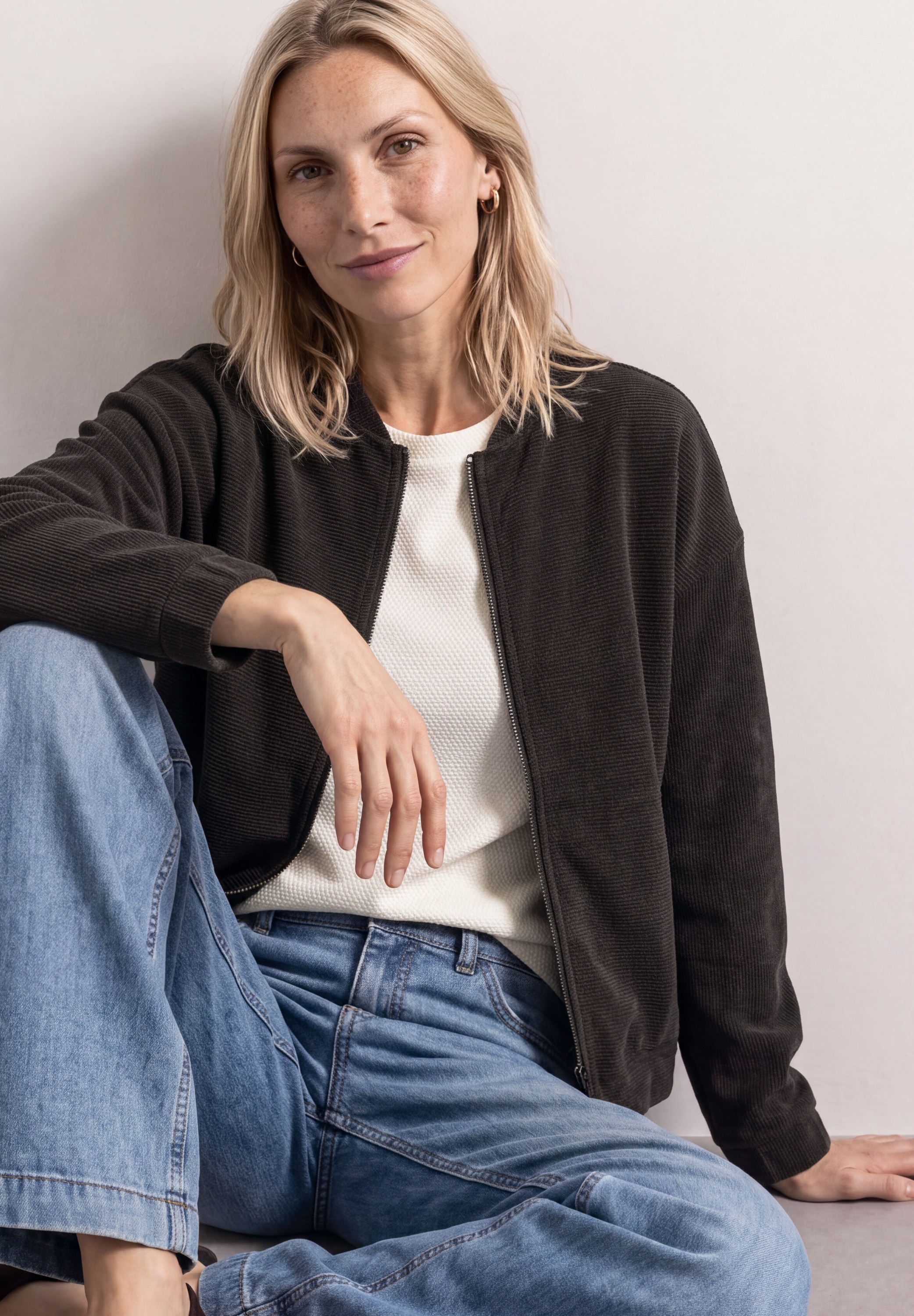 STREET ONE Blouson ohne Kapuze mit Rundhals in Cord-Optik
