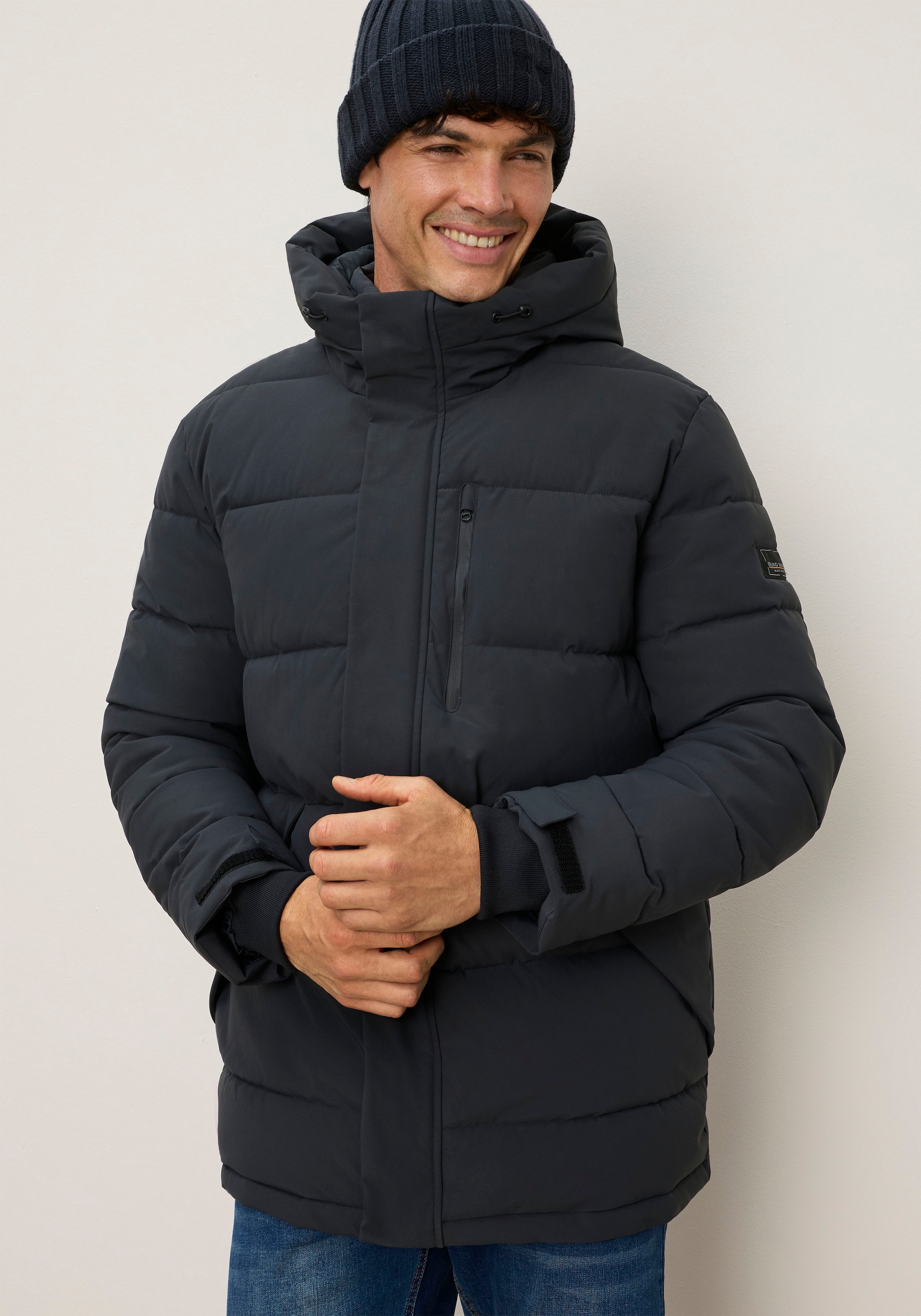 Bruno Banani Winterjacke mit Kapuze Steppjacke mit Kapuze mit Funktion
