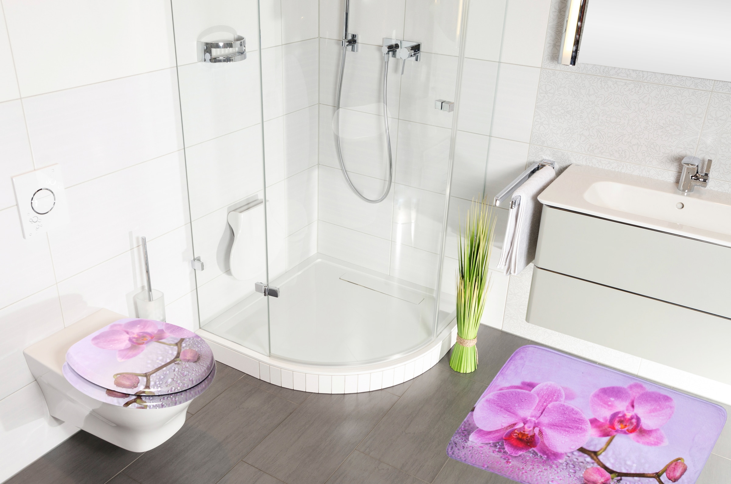 Sanilo Badaccessoire-Set »Blooming« bestehend aus WC-Sitz, Badteppich und Waschbeckenstöpsel
