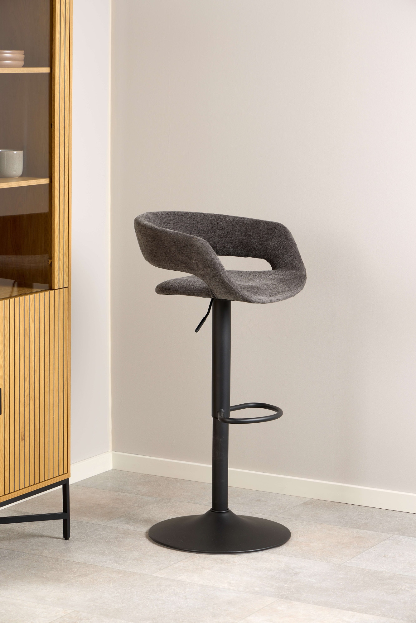 ACTONA GROUP Tabouret de bar »Grace« Ensemble, 2 pièces, 2 cuis tlg. Tabouret de bar, Apia sable, piètement trompette, avec fonction pivotante, 2 pcs