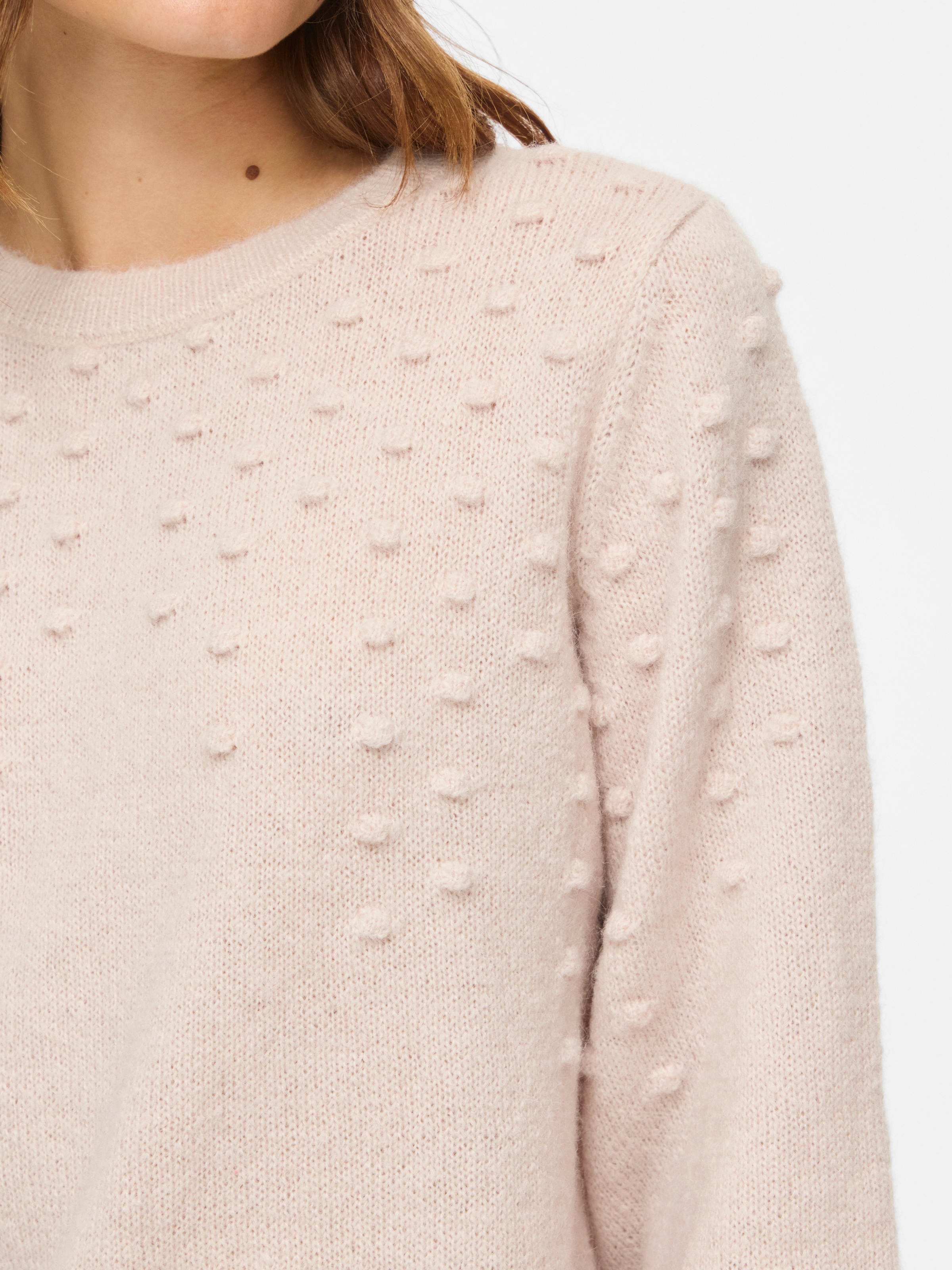 Vila Pull à col rond »VITULI O-NECK L/S DOT KNIT TOP-NOOS« fibre synthétique, coupe normale