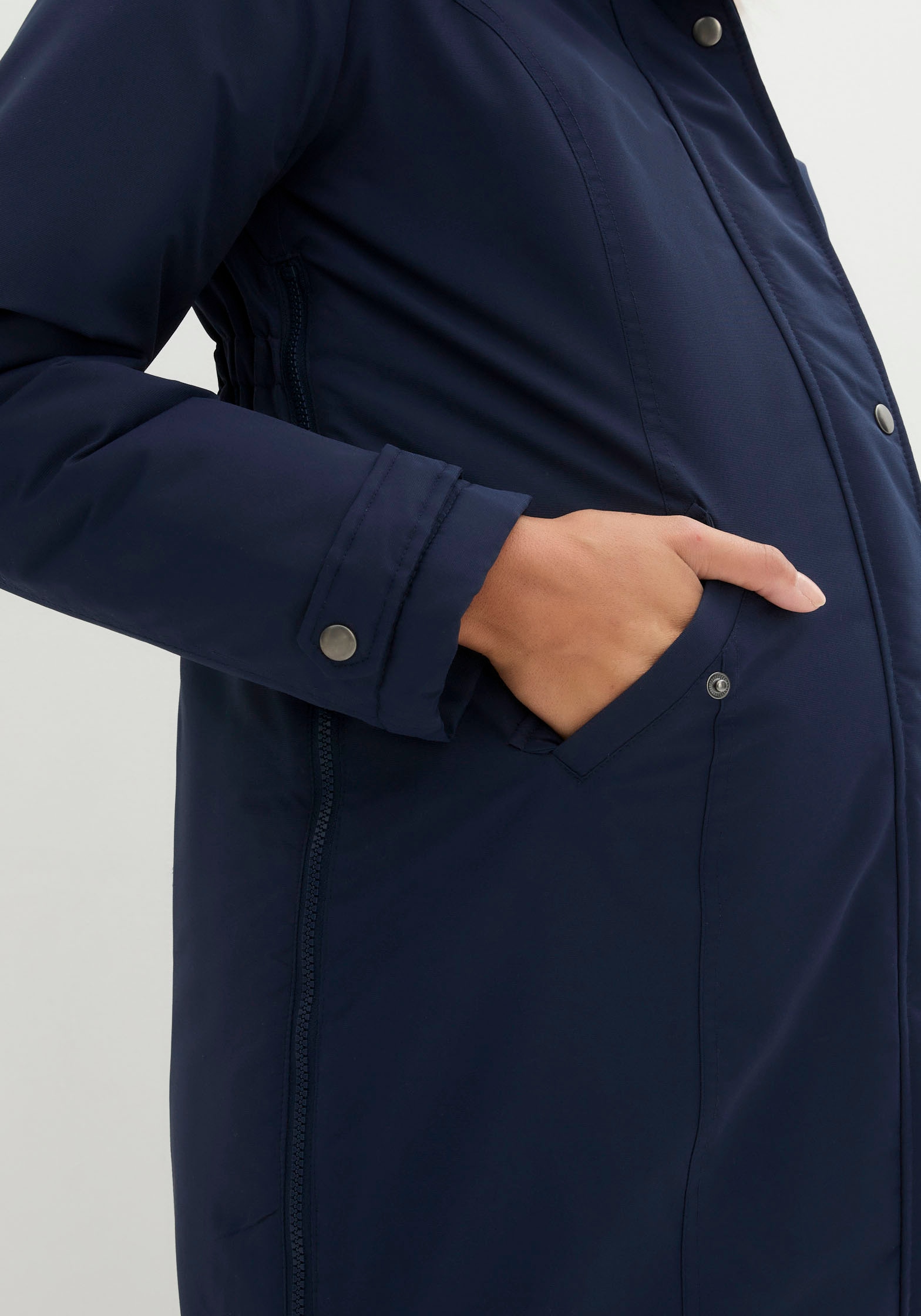 bonprix Veste de maternité mit Kapuze mit elastischem Gummizug, seitlicher Erweiterung durch Reissverschlüsse