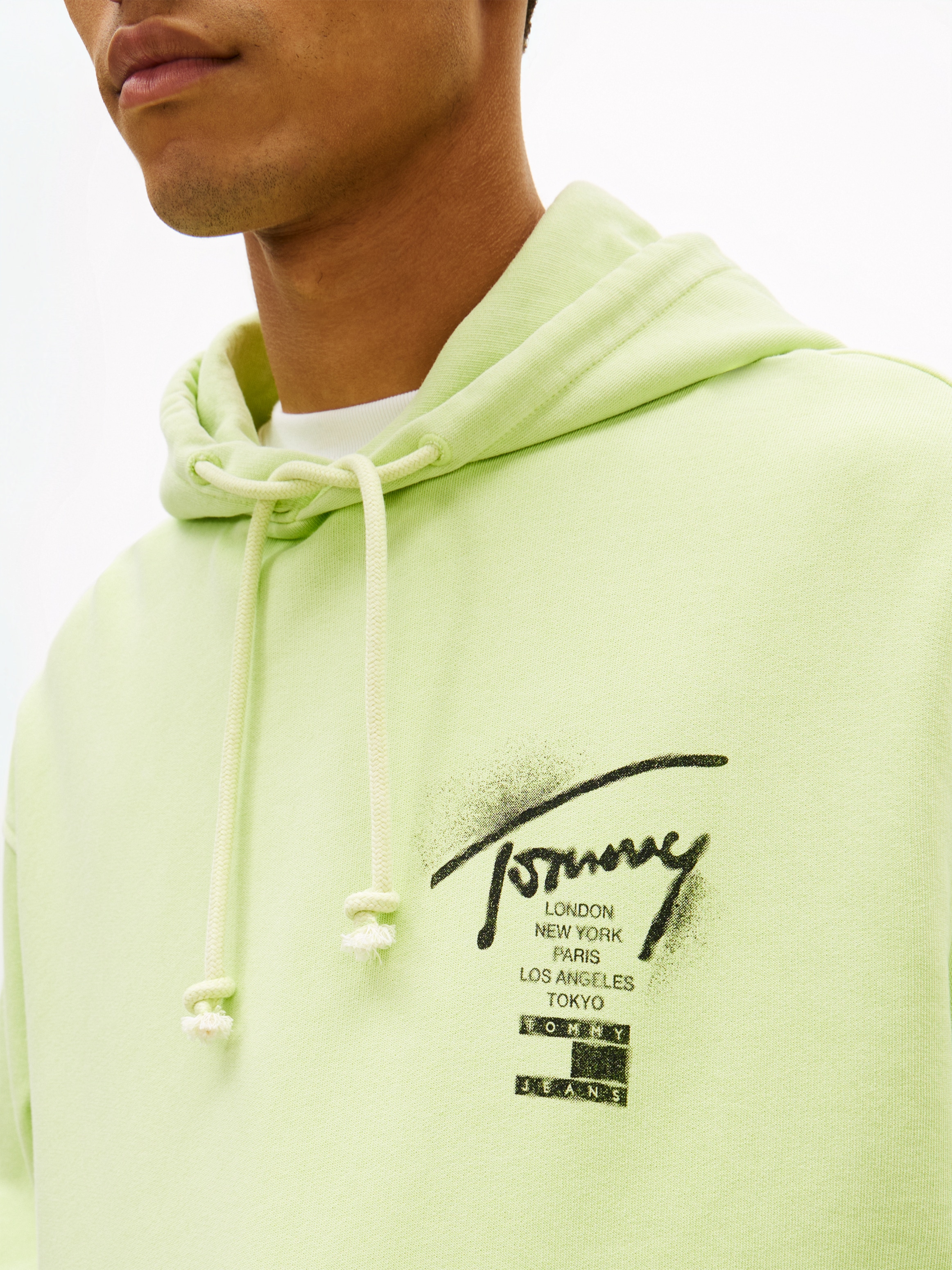 Tommy Jeans Sweat à capuche »TJM RELAXED NEON SIGN«, coupe décontractée avec capuche

