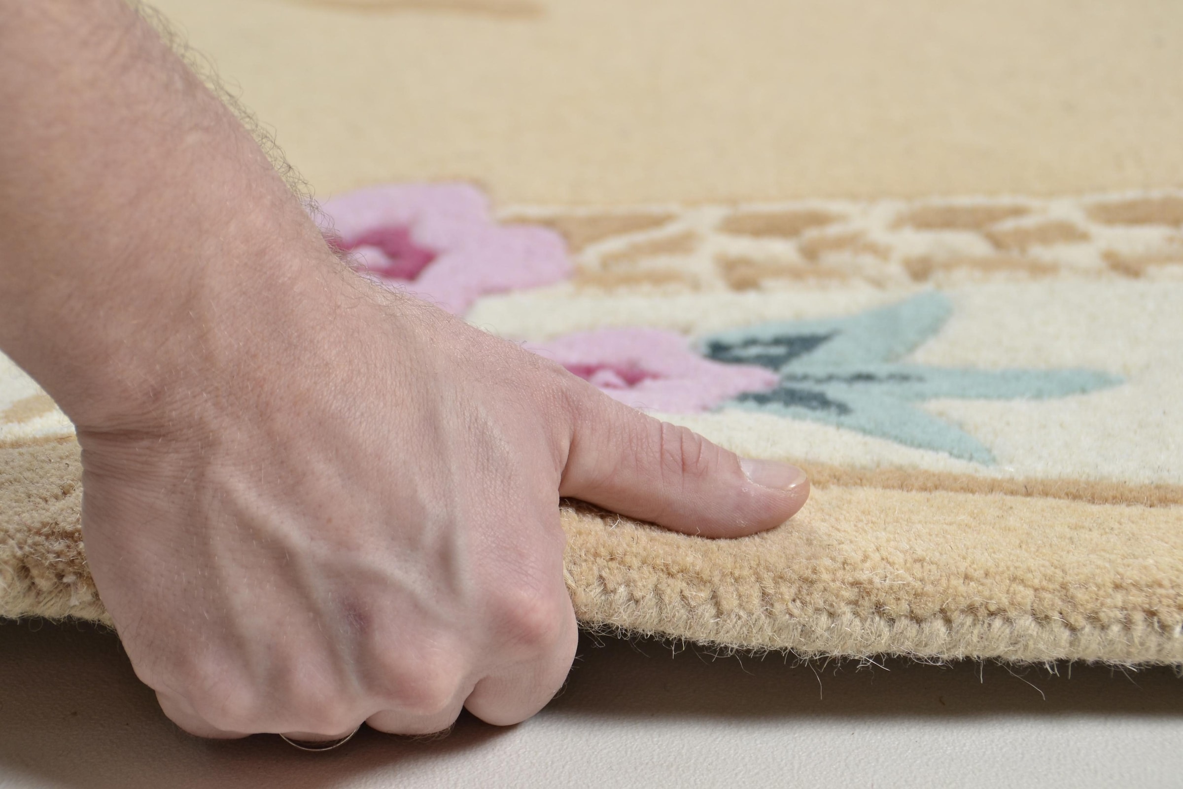 THEKO Tapis en laine »Lifou« En forme de fleur 14 mm Höhe reine Wolle, handgewebt, ideal im Wohnzimmer & Schlafzimmer