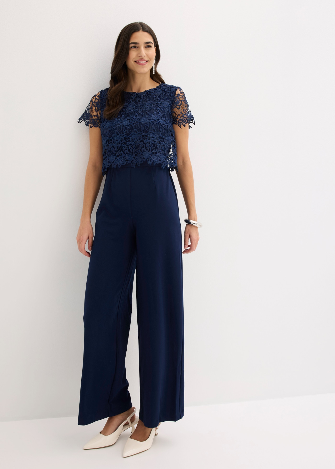 bonprix Jumpsuit manches courtes, coupe près du corps, jambes larges