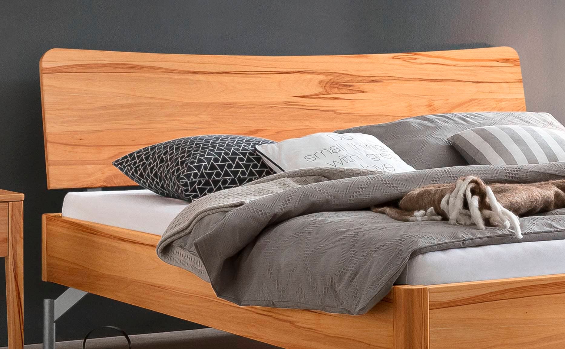 HASENA Lit en bois »Albinia« Lit en bois massif Albinia, hauteur pieds 20 cm
