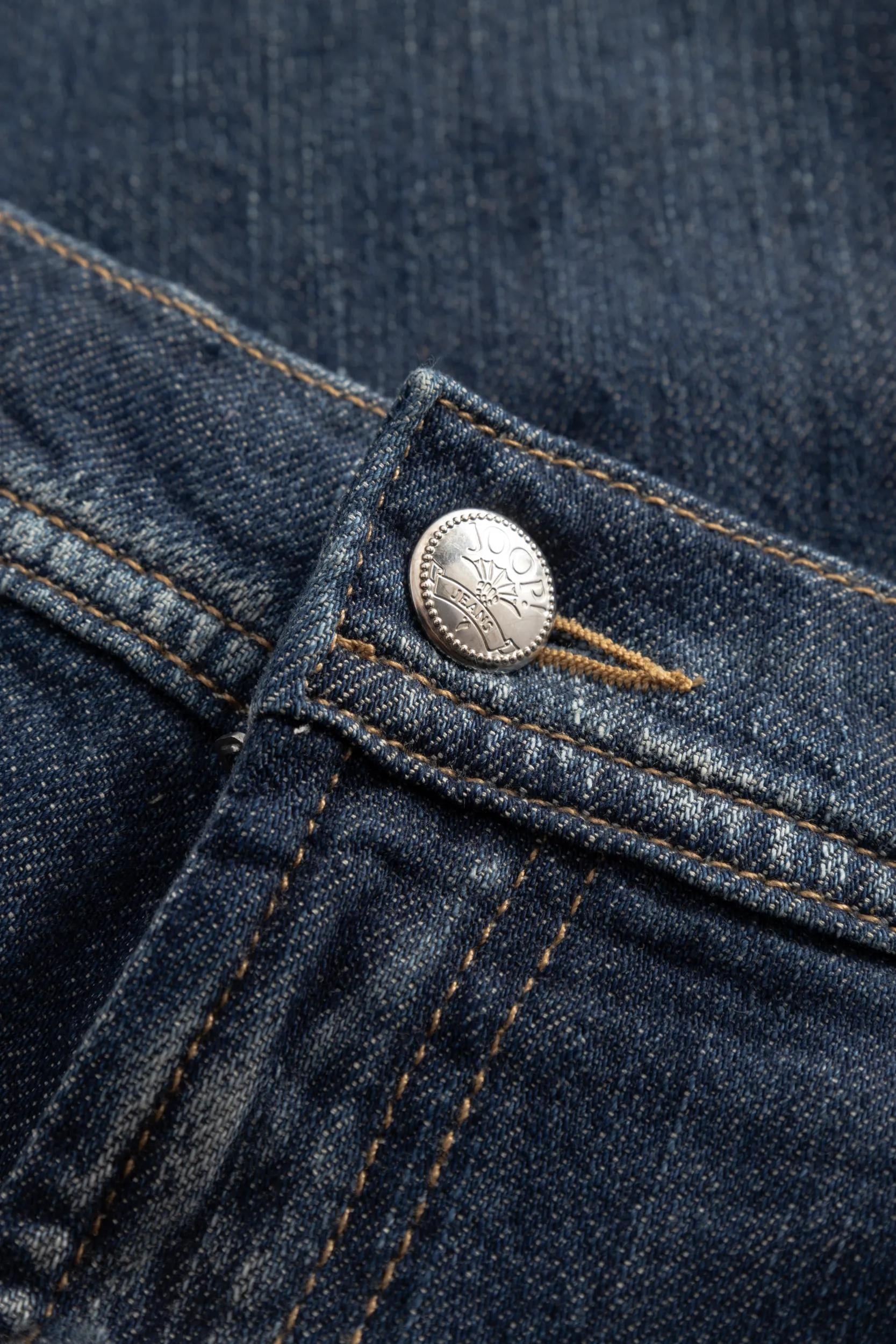 JOOP! Straight-Jeans »Maike« im Destroyed-Look, in leichtem Sommer-Denimstoff