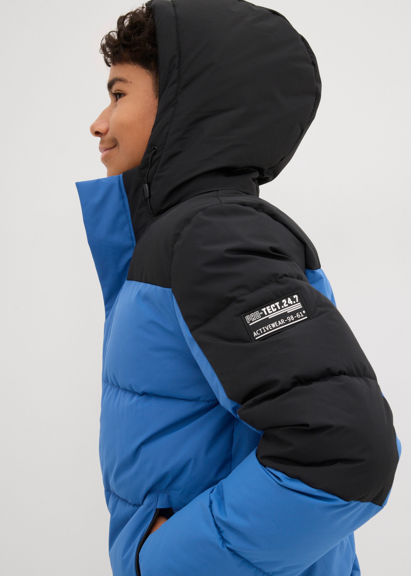bonprix Veste d'hiver avec doublure polaire douce, coupe régulière, style décontracté, pour garçons