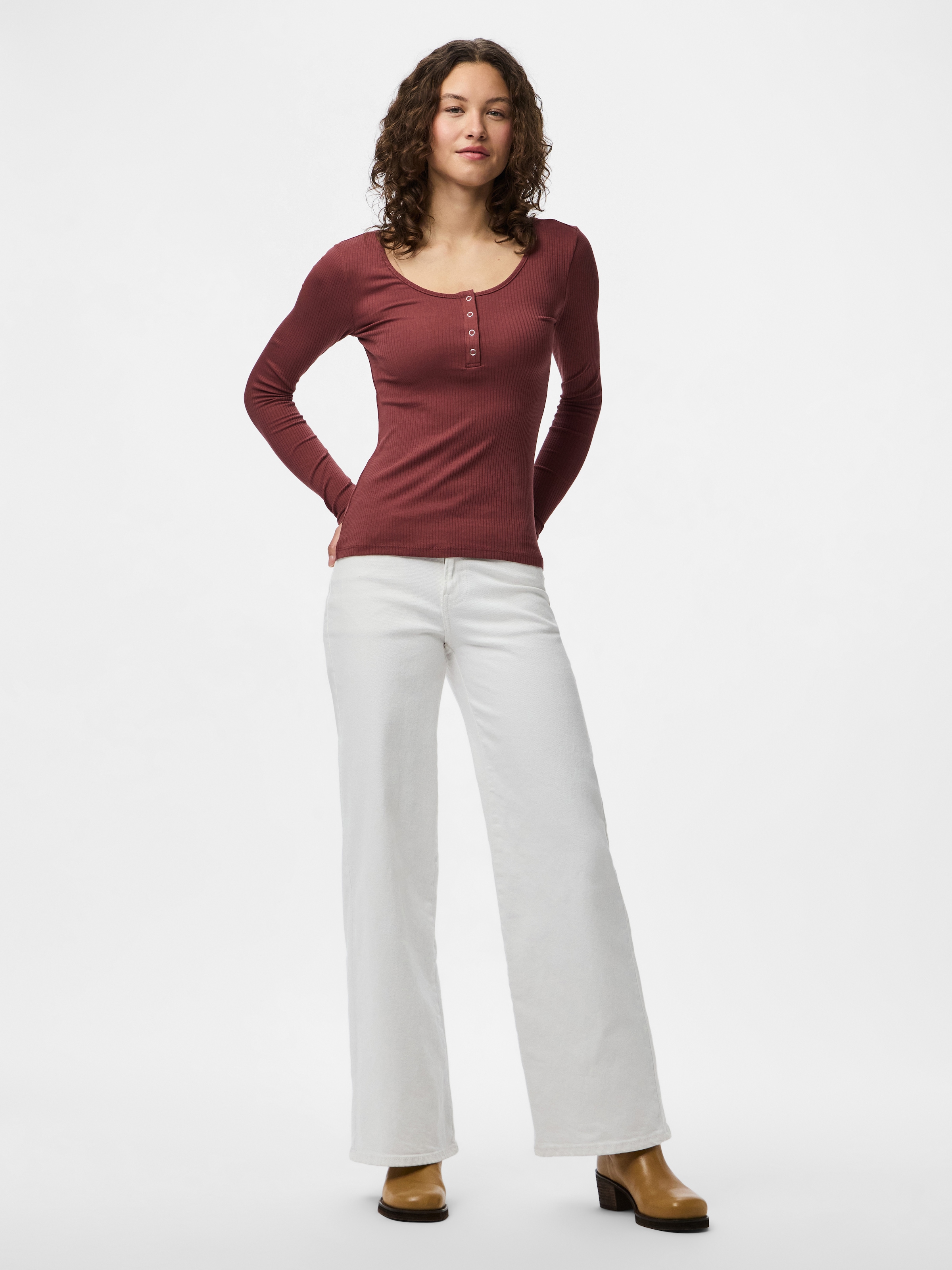 pieces Langarmshirt »PCKITTE LS TOP NOOS BC« Baumwollmischung, slim fit