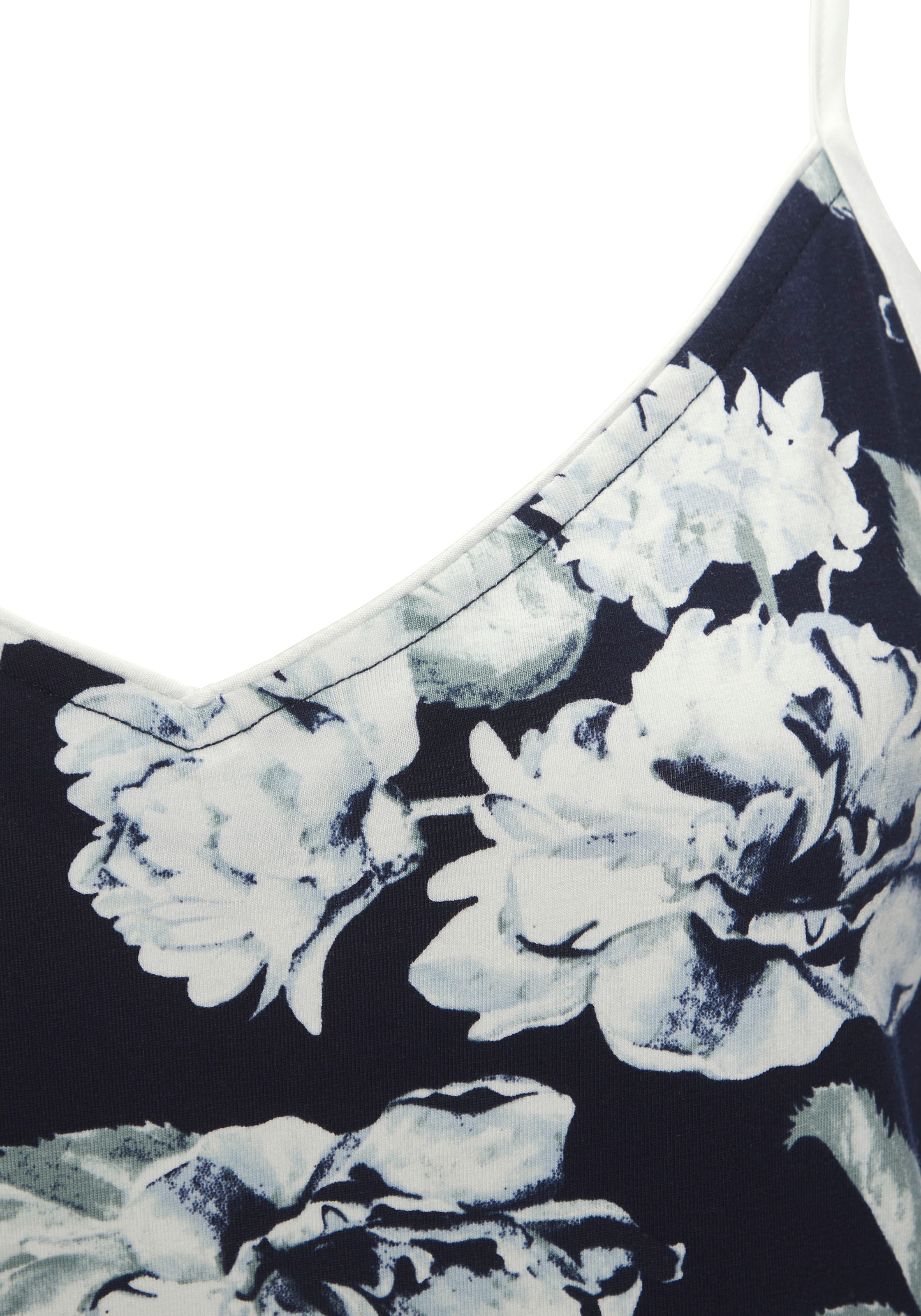 LASCANA Negligé mit schönem Blumenmuster