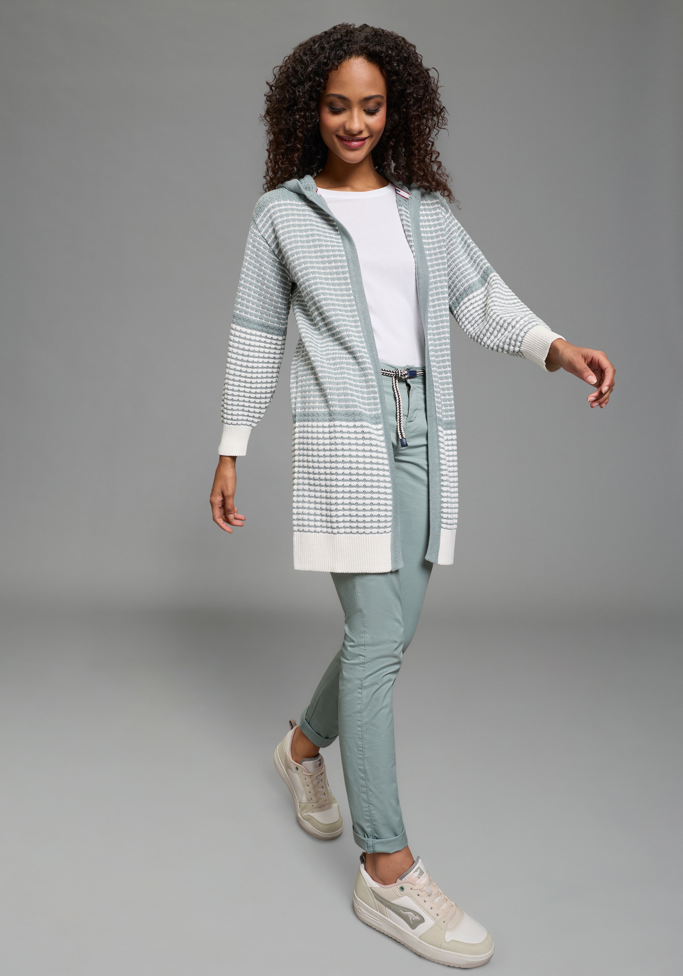 KangaROOS Cardigan à capuche avec design à motifs, forme longue, coupe décontractée