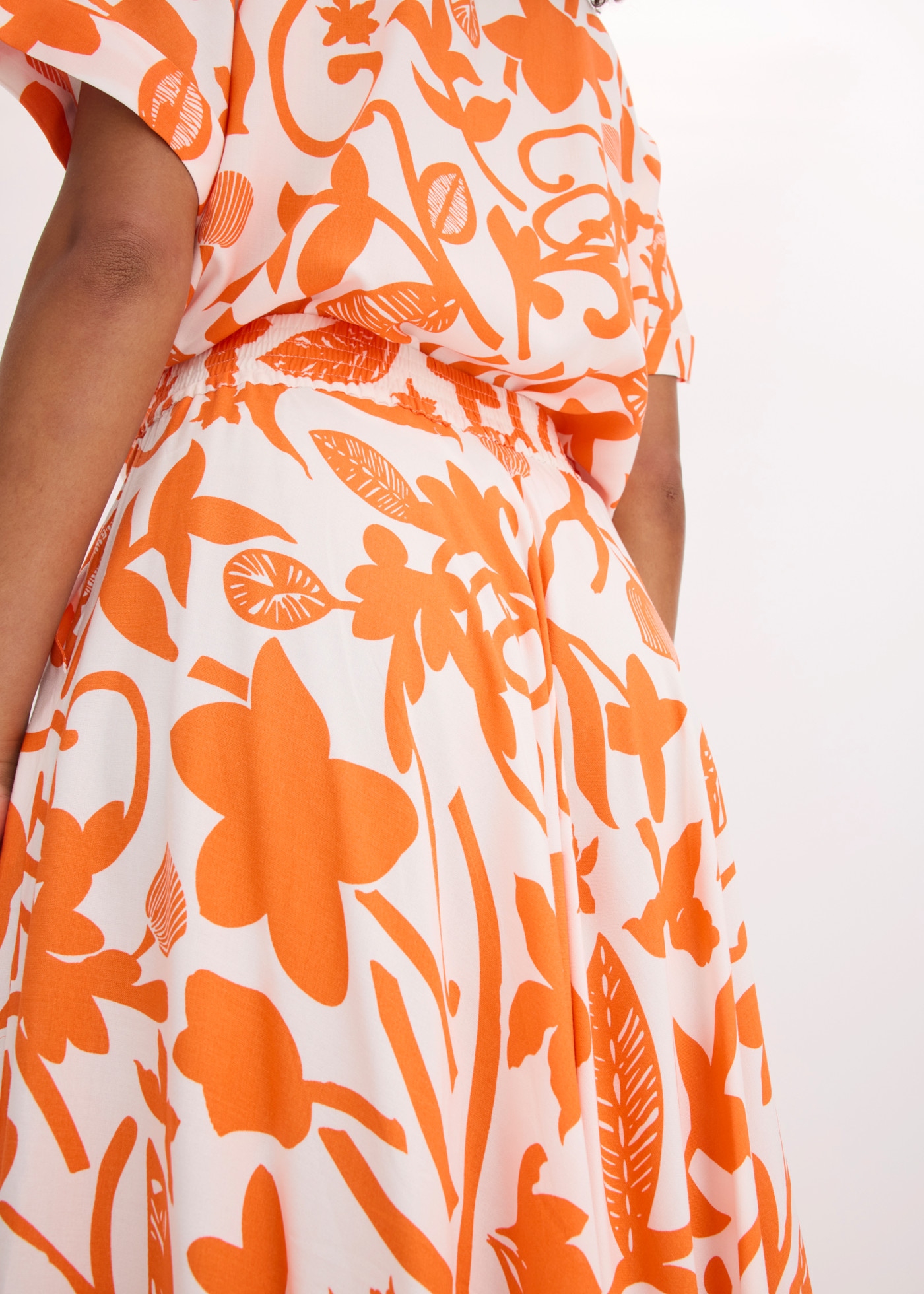 bonprix Maxi jupe en viscose, coupe évasée, longueur cheville, imprimé