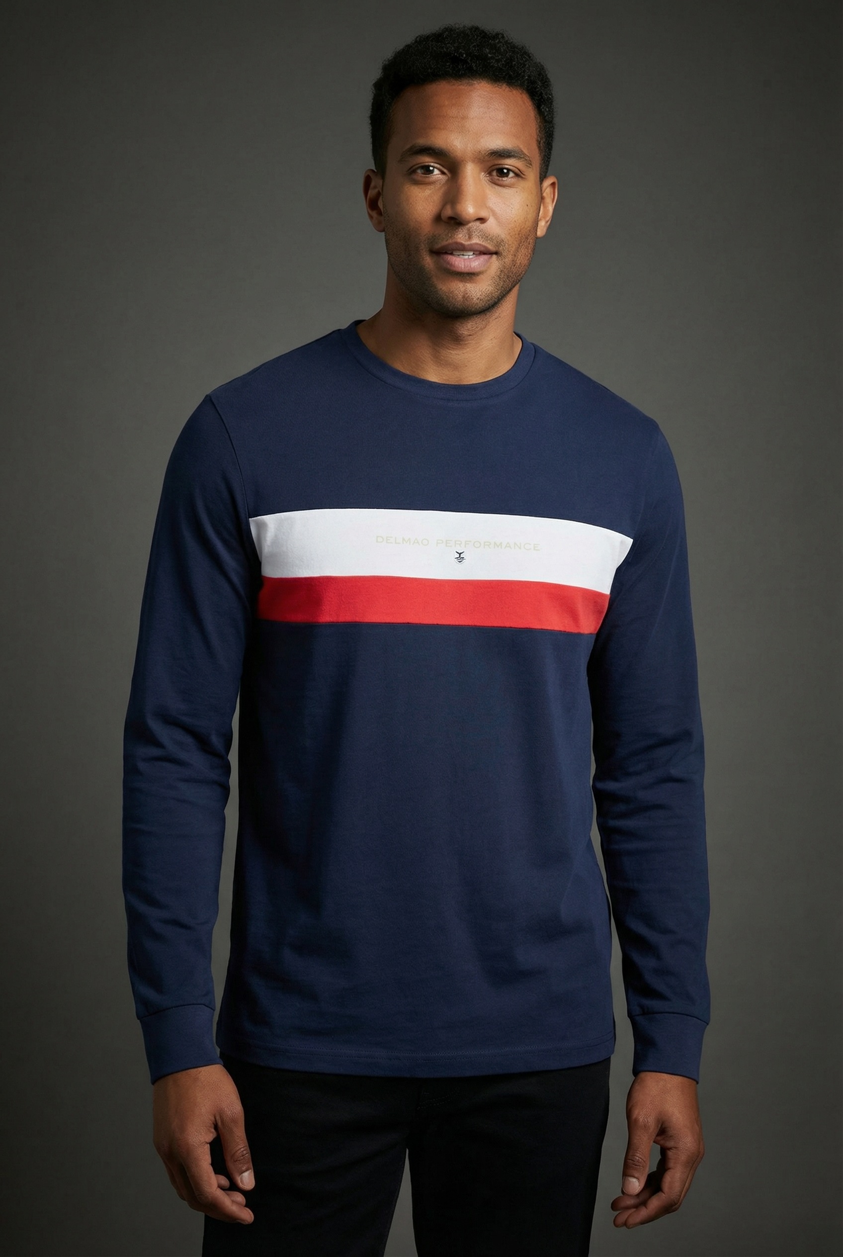 DELMAO Langarmshirt »Neue Kollektion« schmale Passform, Langarm, mit Rundhalsausschnitt