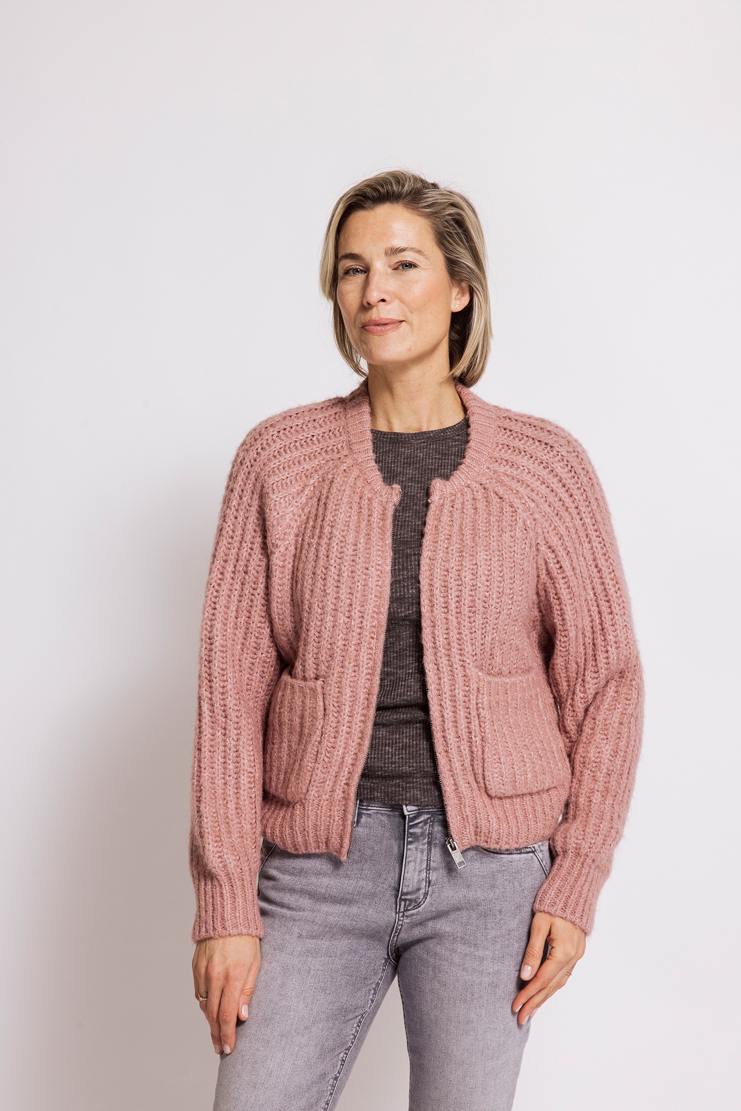 Zhrill Strickjacke »CORINNA« lässiger Look, Regular Fit, mit Reissverschluss, mit Rippenstruktur