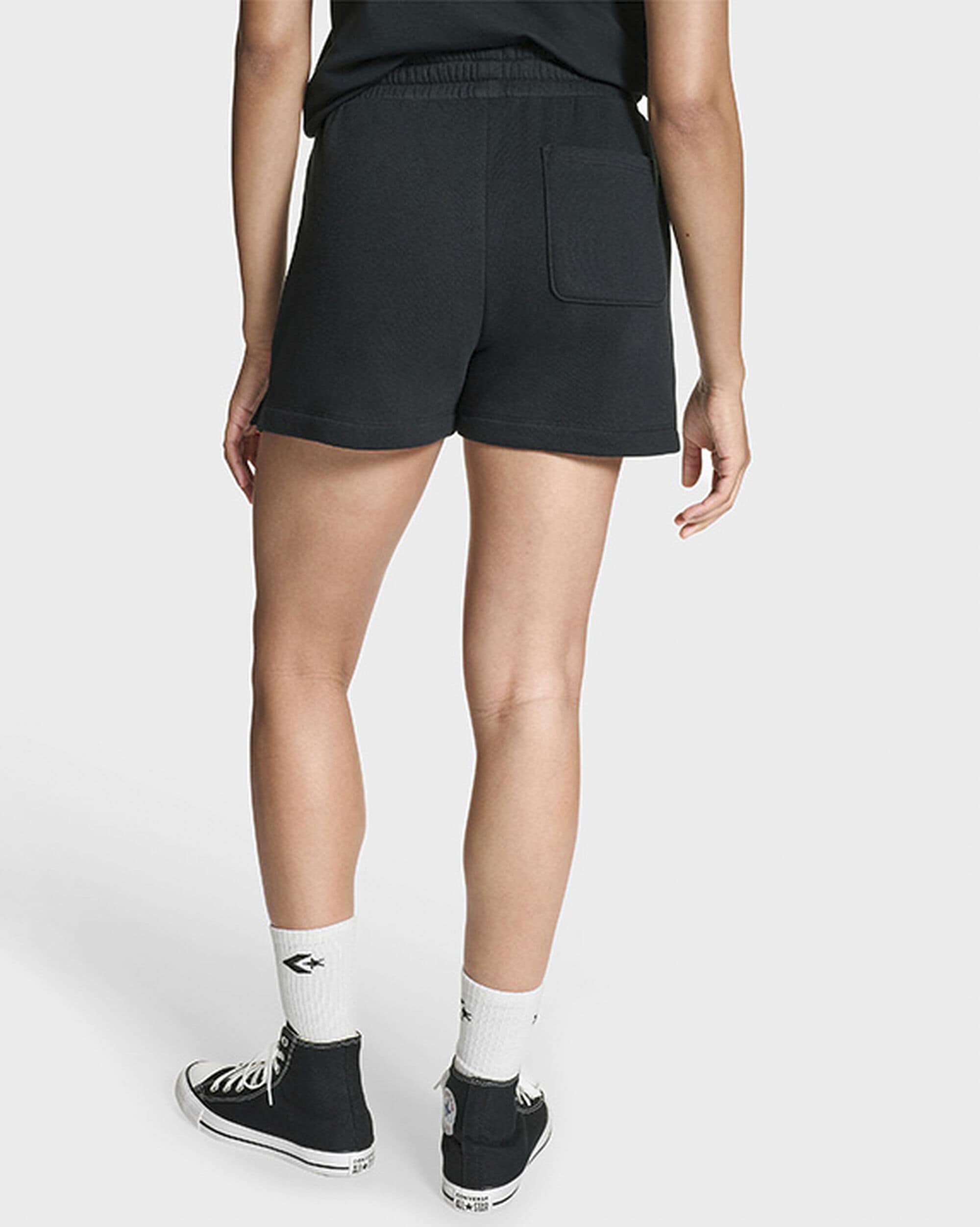 Converse Sweatshorts »SSNL ESSENTIALS KNIT SHORT«  sportlicher Stil, für entspannte und sportliche Aktivitäten