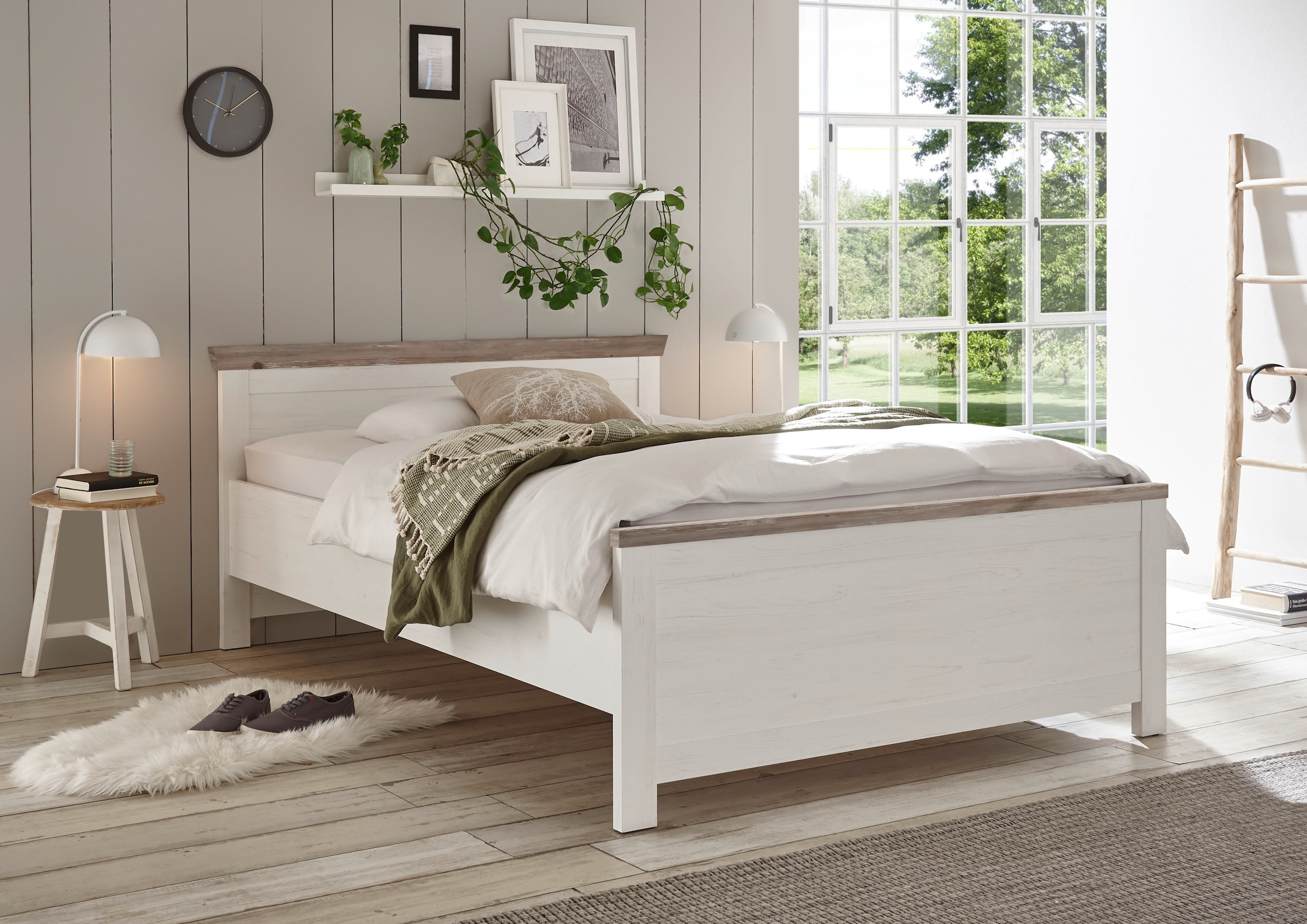 Home affaire Lit »Florenz Doppelbett Landhausstil Bettgestell (100,140 oder 180/200cm)« en matériau à base de bois certifié FSC®, en 3 largeurs