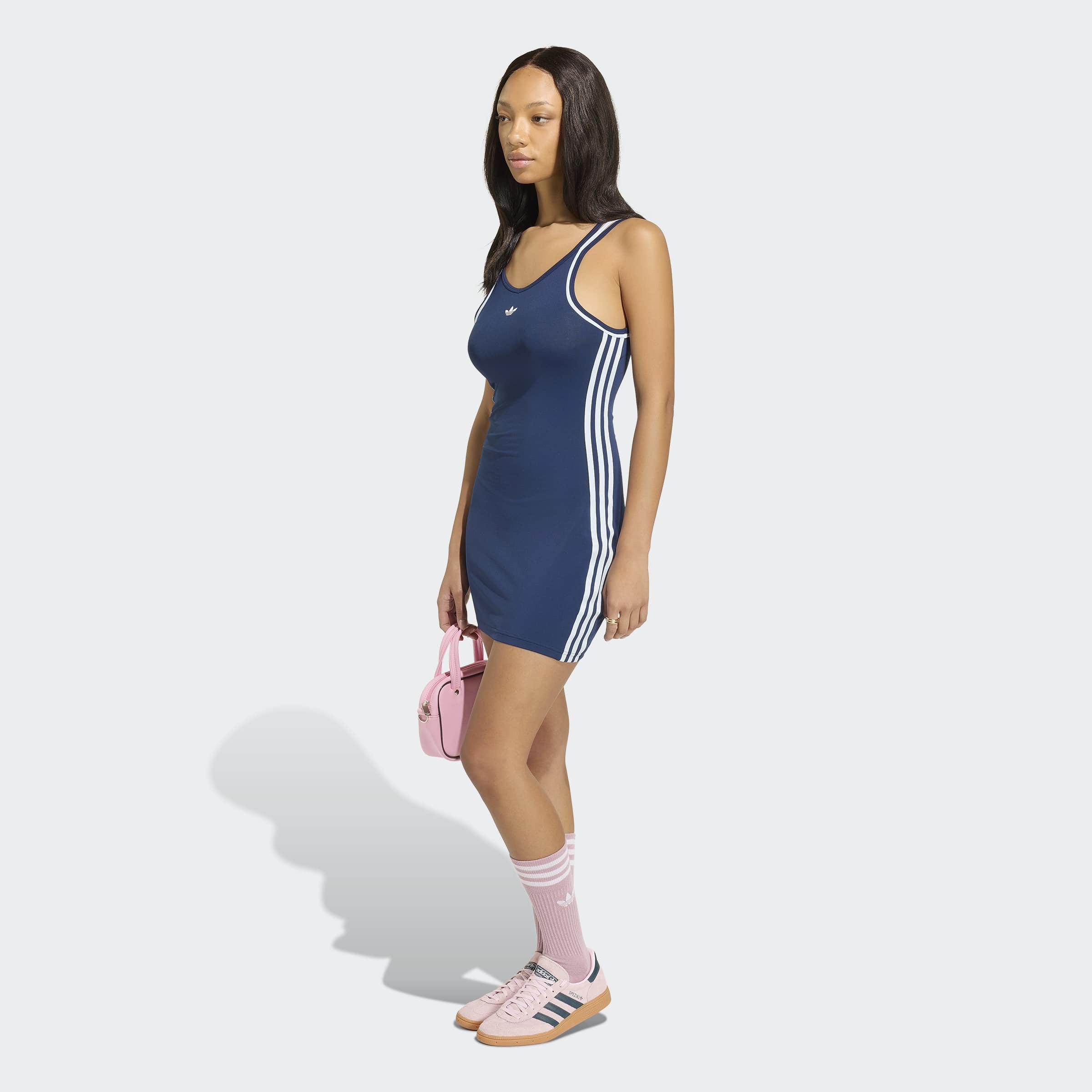 adidas Originals Robe t-shirt »DRESS« style sportif, convient aux adultes, en polyester