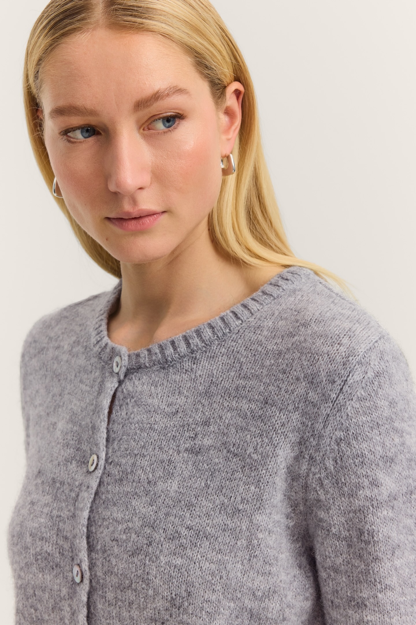 bugatti Cardigan »Weich & warm« mit Rundhals & Knopfleiste