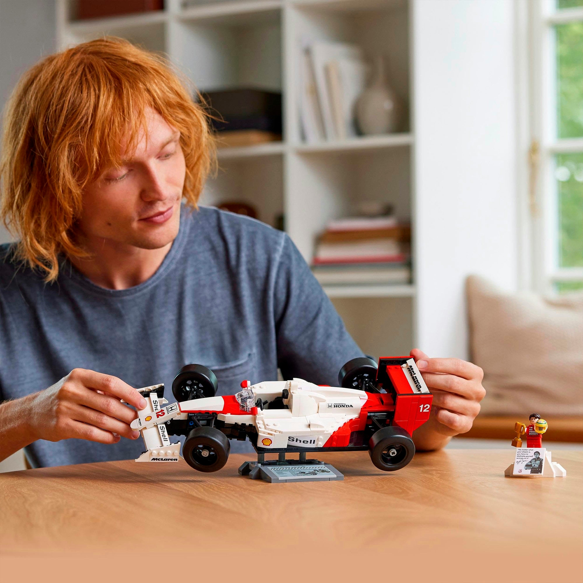 LEGO® Konstruktionsspielsteine »McLaren MP4/4 & Ayrton Senna (10330), LEGO® Icons« Made in Europe