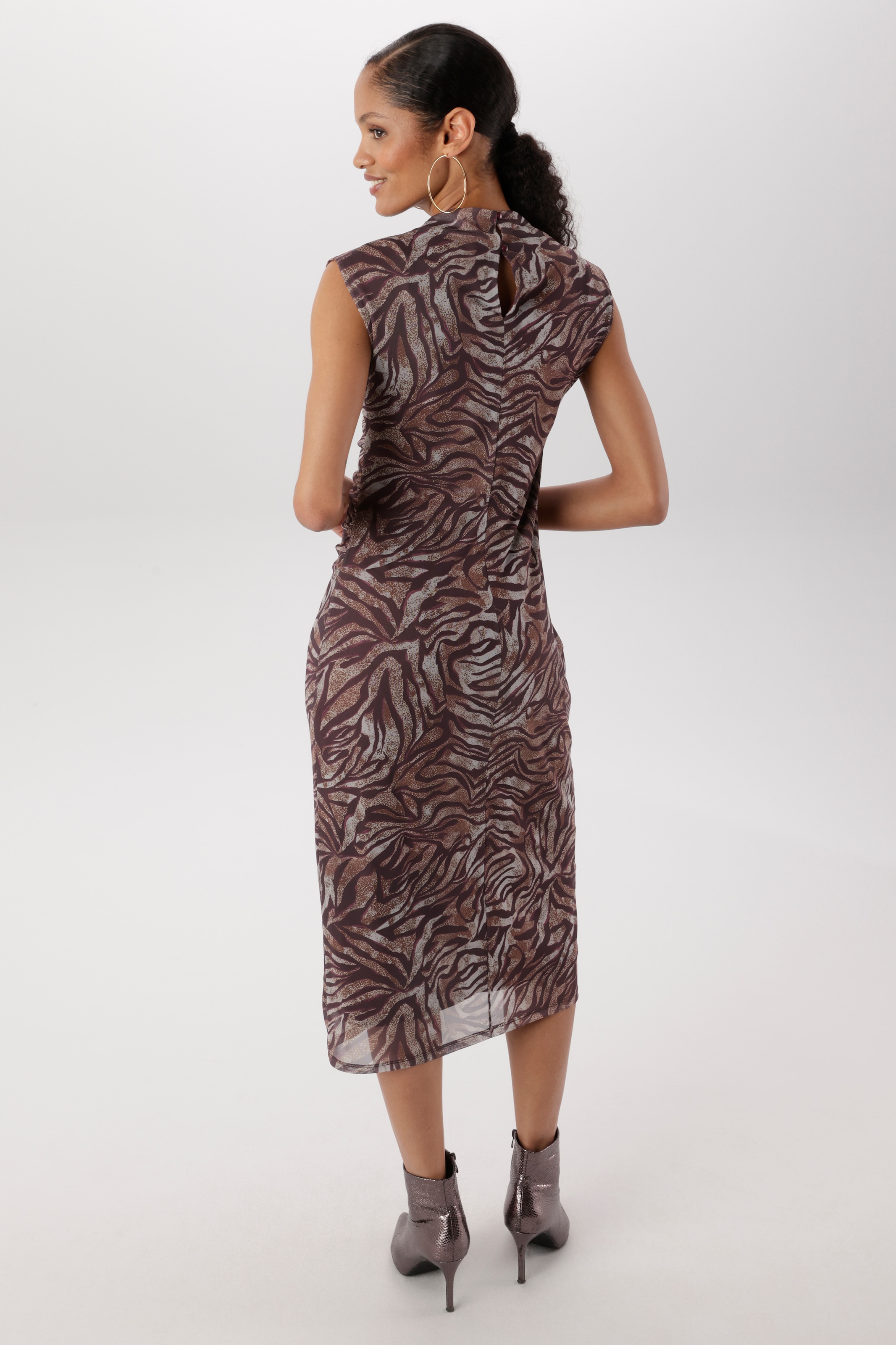 Aniston SELECTED Robe midi In Mesh-Qualiät und im angesagten Animalprint - NEUE KOLLEKTION