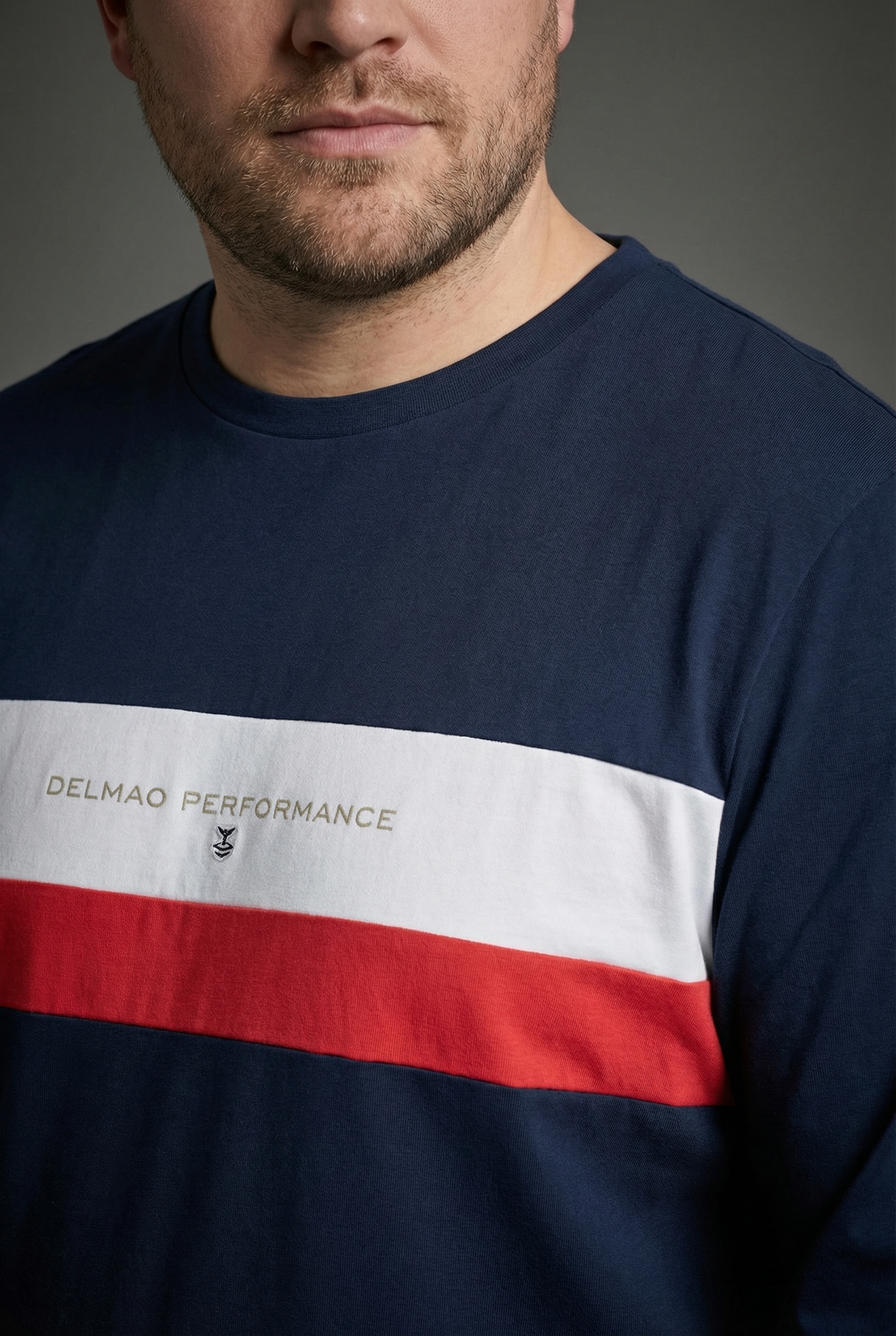 DELMAO Langarmshirt »Neue Kollektion« schmale Passform, Langarm, mit Rundhalsausschnitt