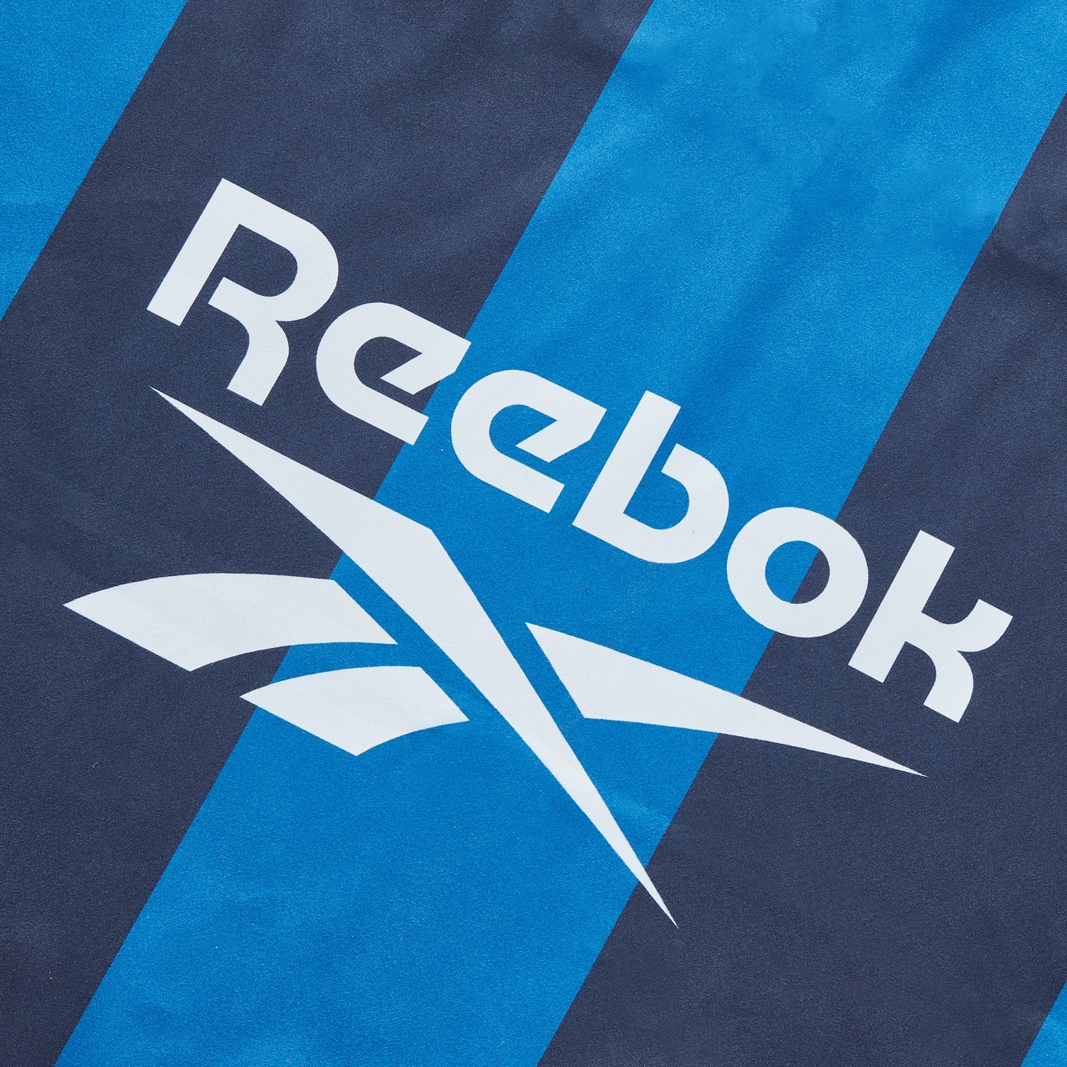 Reebok Serviette de sport en éponge velours