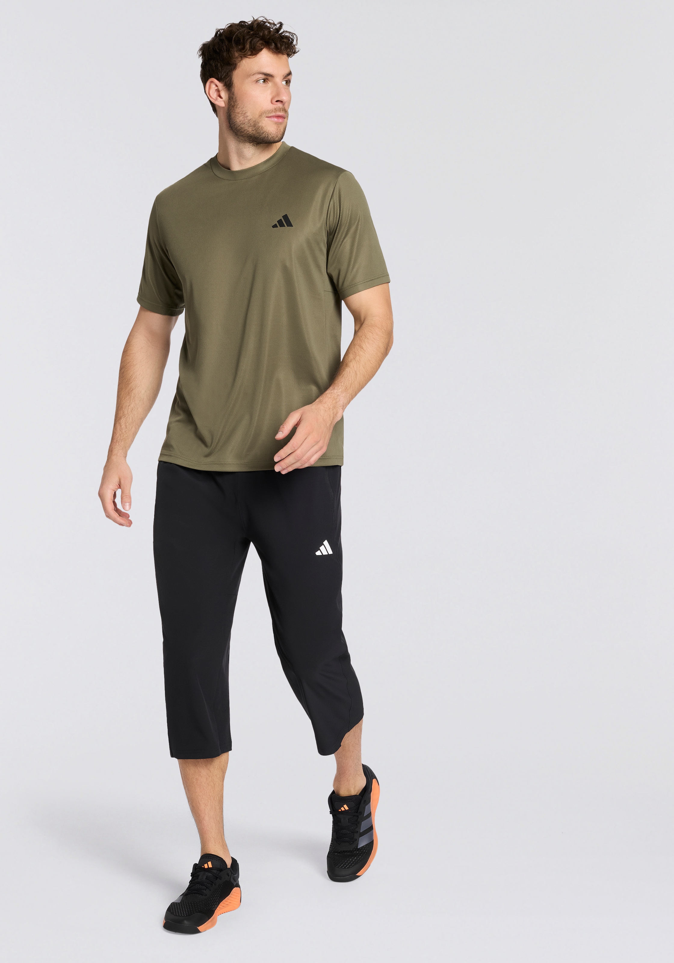 adidas Performance T-shirt »WORKOUT ESSENTIALS BASE« reguläre Passform, mit Climacool Technologie