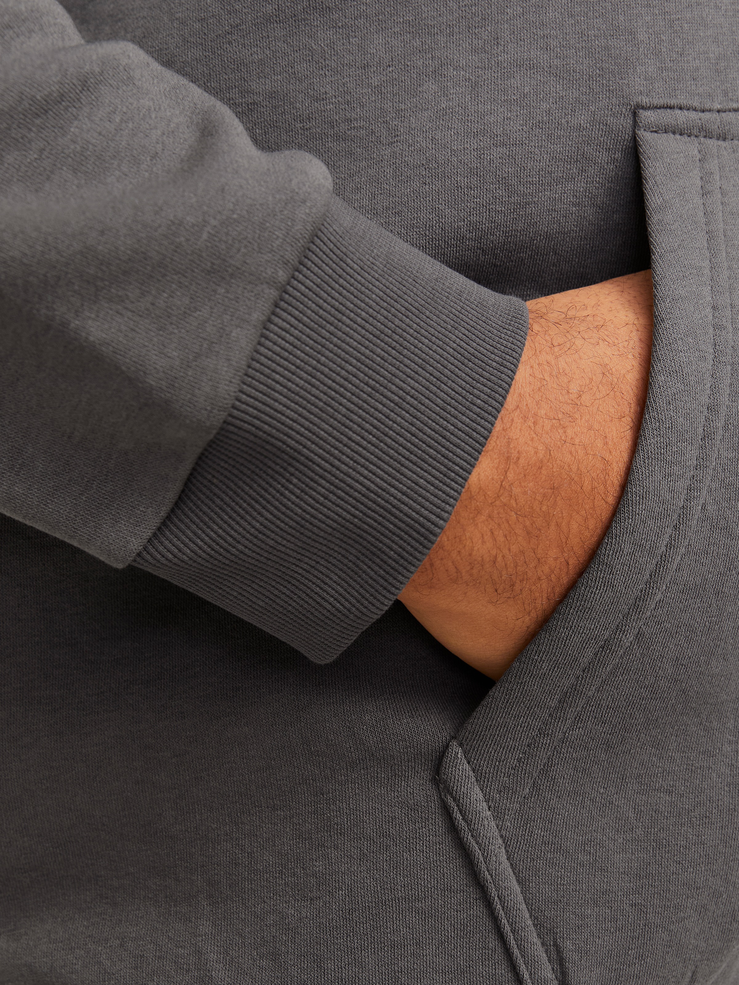 Jack & Jones PlusSize Sweat à capuche »JJEBRADLEY SWEAT HOOD NOOS PLS«, mit Rippbündchen
