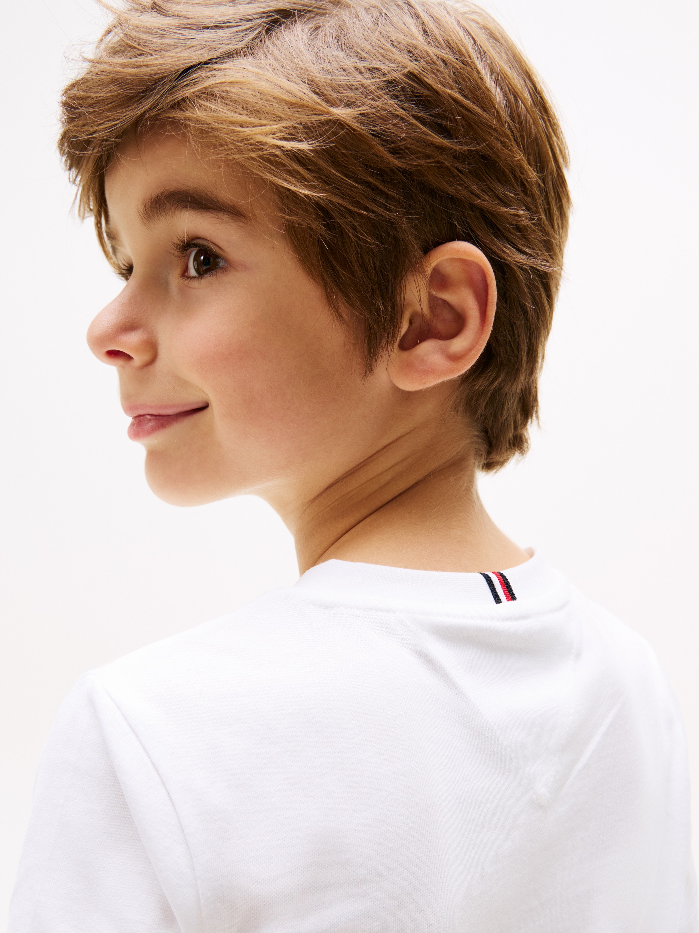 Tommy Hilfiger T-shirt & short »ESSENTIAL SET« Ensemble, lot de 2, 2 cuis avec inscription logo