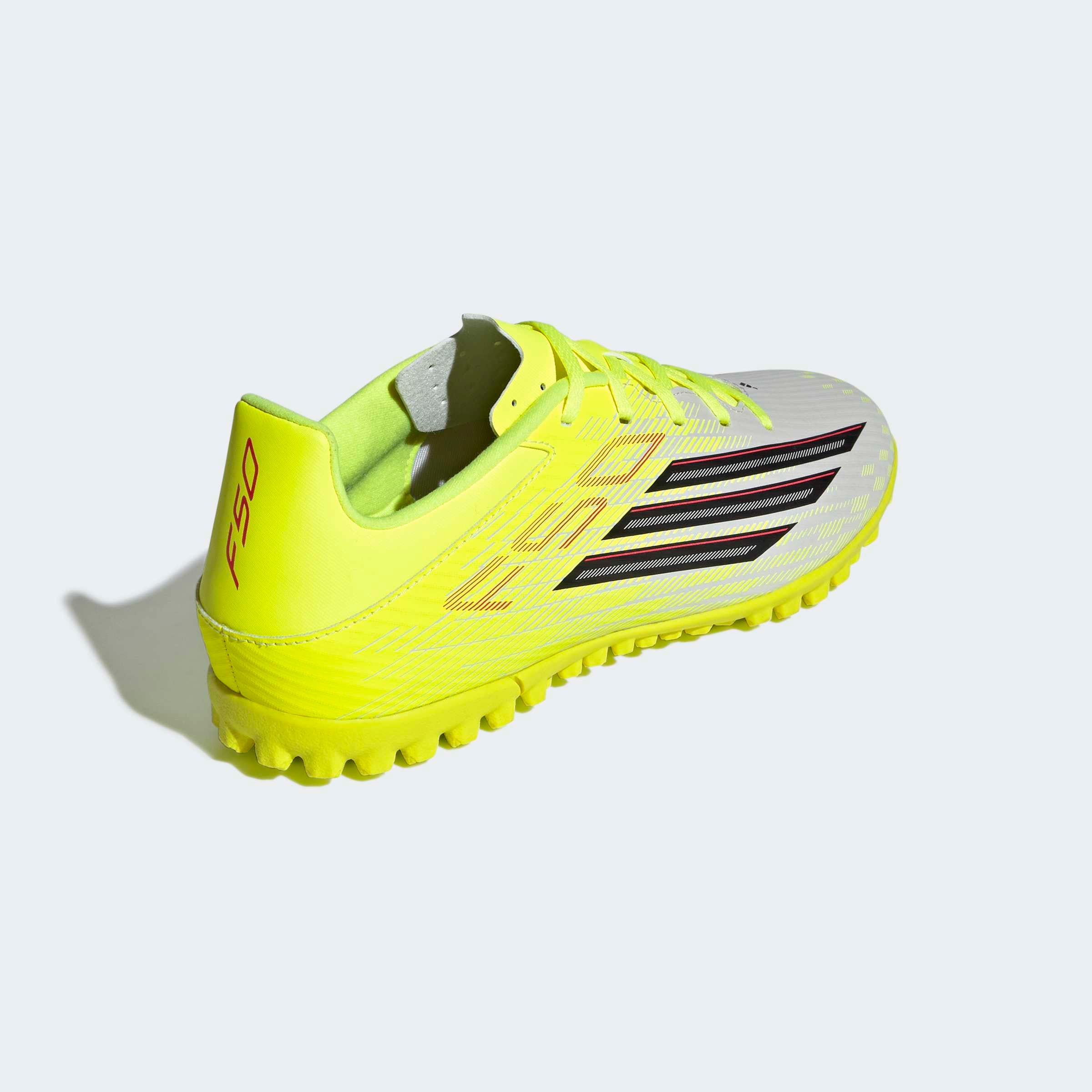 adidas Performance Chaussure de football »F50 CLUB TURF«  für kurzen Kunstrasen, Hart- und Aschenplätze