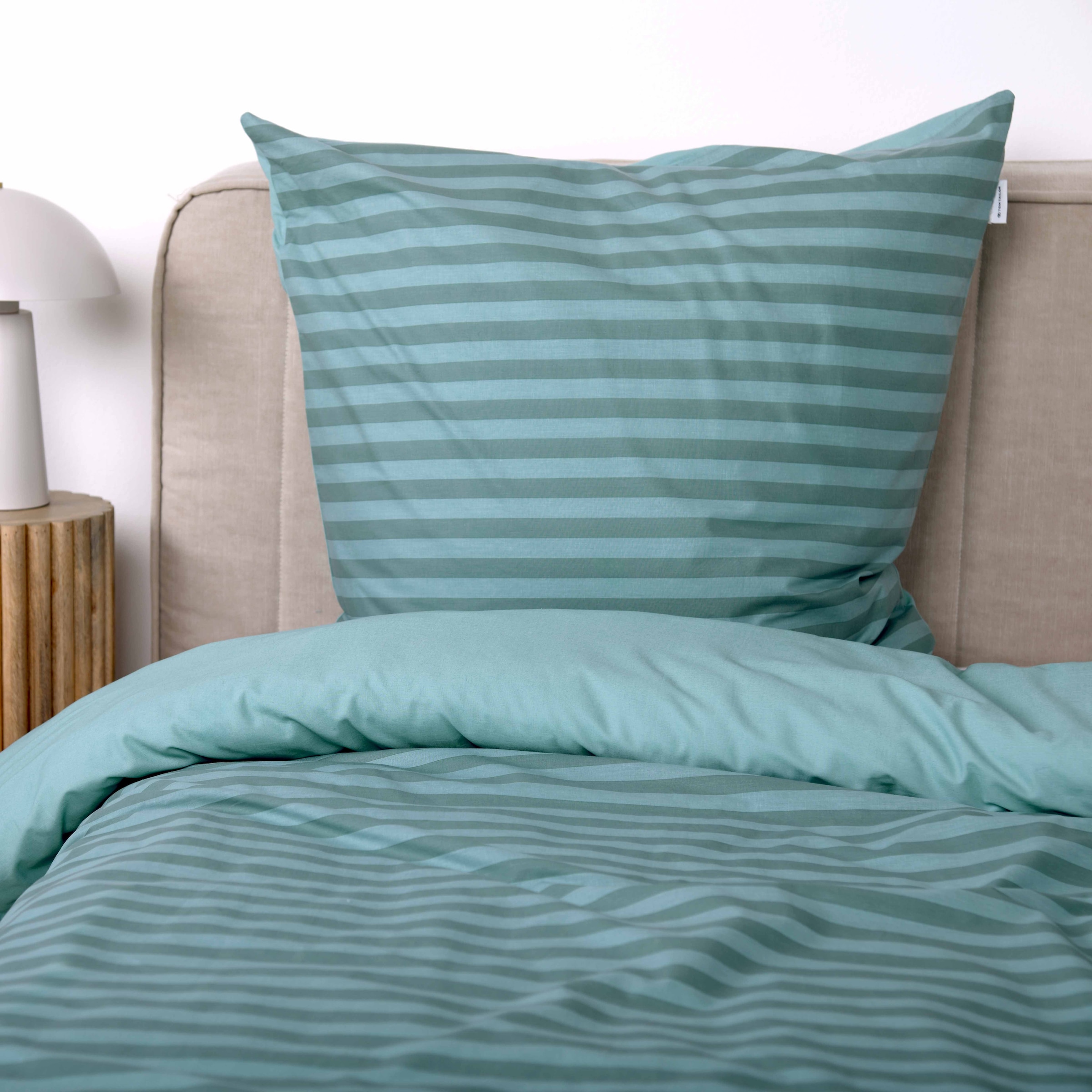 TOM TAILOR HOME Bettwäsche »MEDIUM STRIPES in Gr. 135x200cm, 155x220cm oder 200x220cm« 2 Stk. new bedroom, mit farbigem Markenreissverschluss