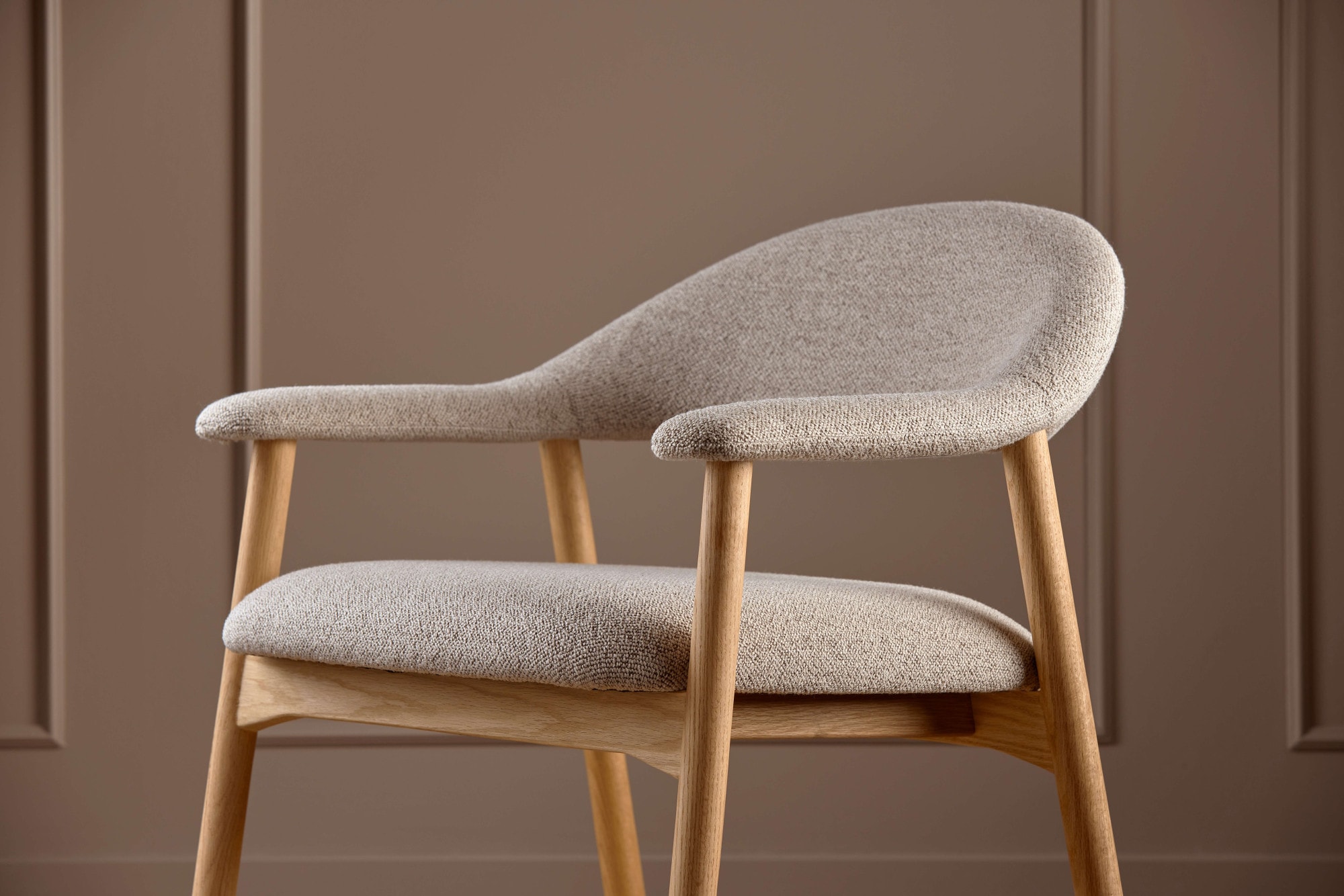 ACTONA GROUP Fauteuil lounge »Addi« rembourré, revêtement en tissu, avec accoudoirs, pieds en chêne