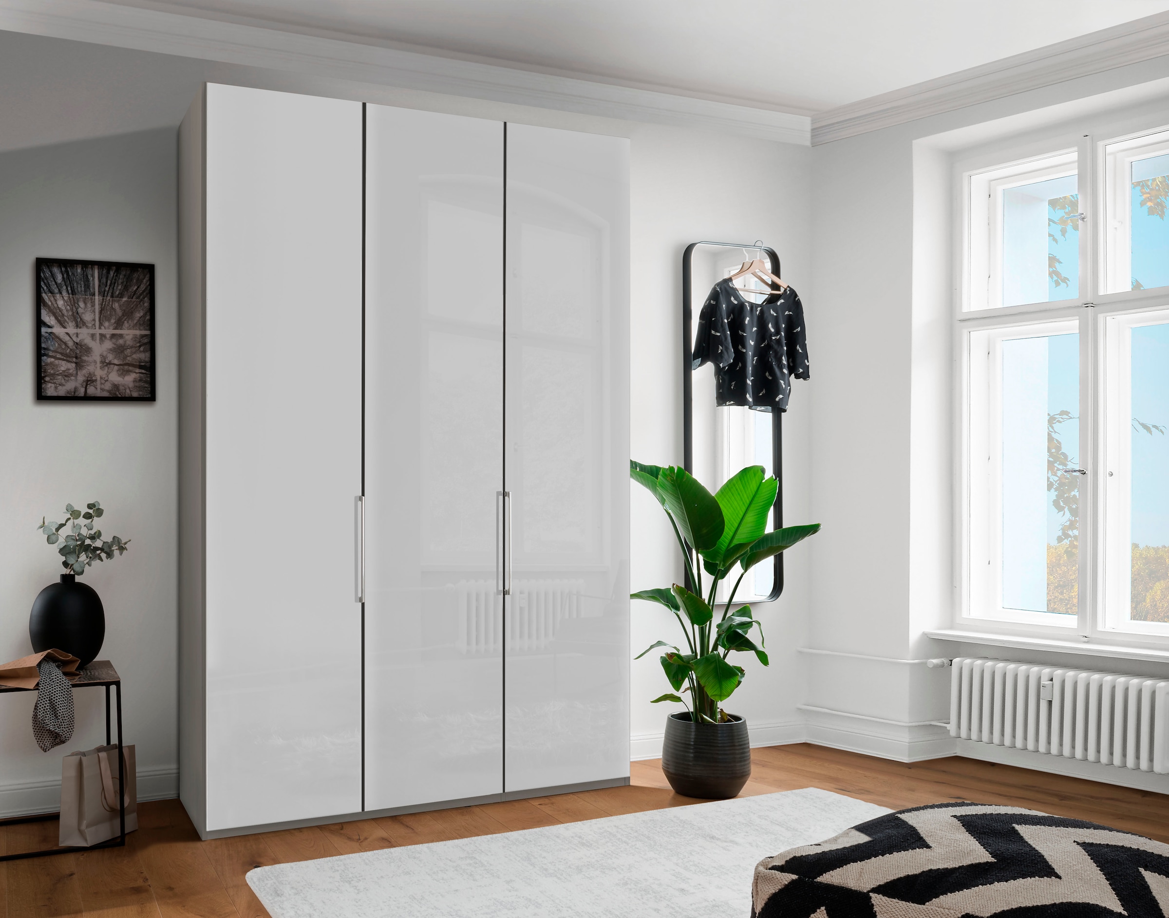 WIEMANN Armoires à vêtements »Monaco, Made in Germany, edle Glasfront, in verschiedenen Farben,« hochwertige Beschlägen inkl. Dämpfung