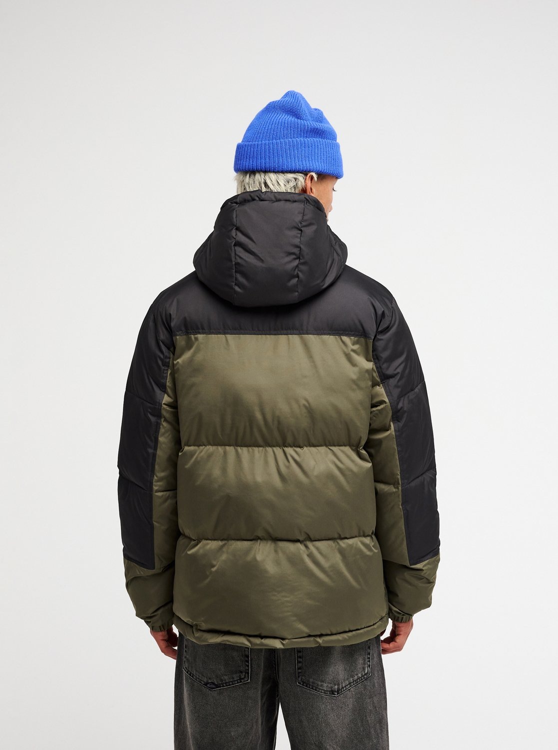 Quiksilver Veste matelassée »COLD DAYS HOODIE« style sportif, pour le quotidien et les loisirs, look décontracté