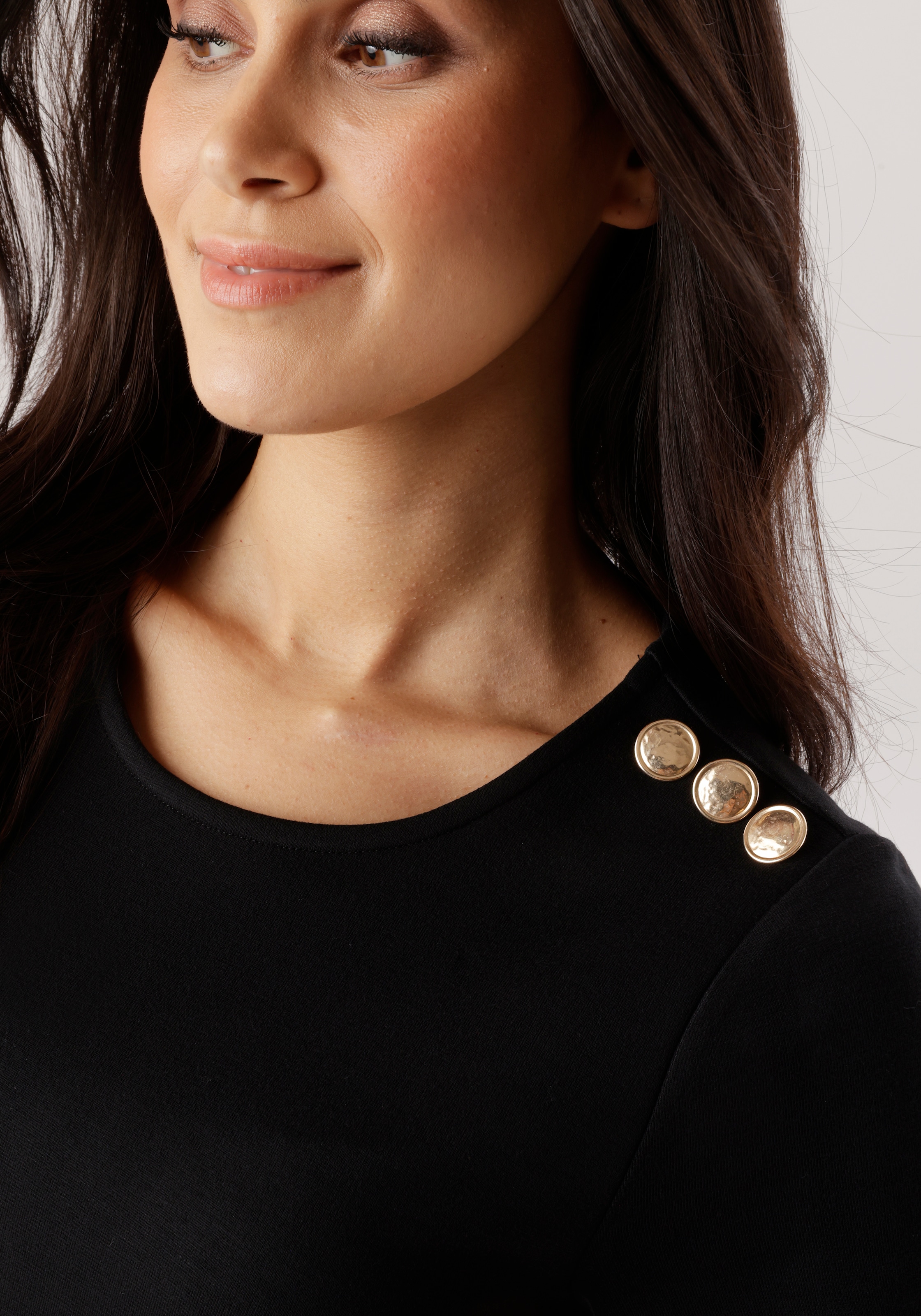 Aniston SELECTED Robe en jersey mit 3 dekorativen Goldknöpfen an der Schulter - NEUE KOLLEKTION