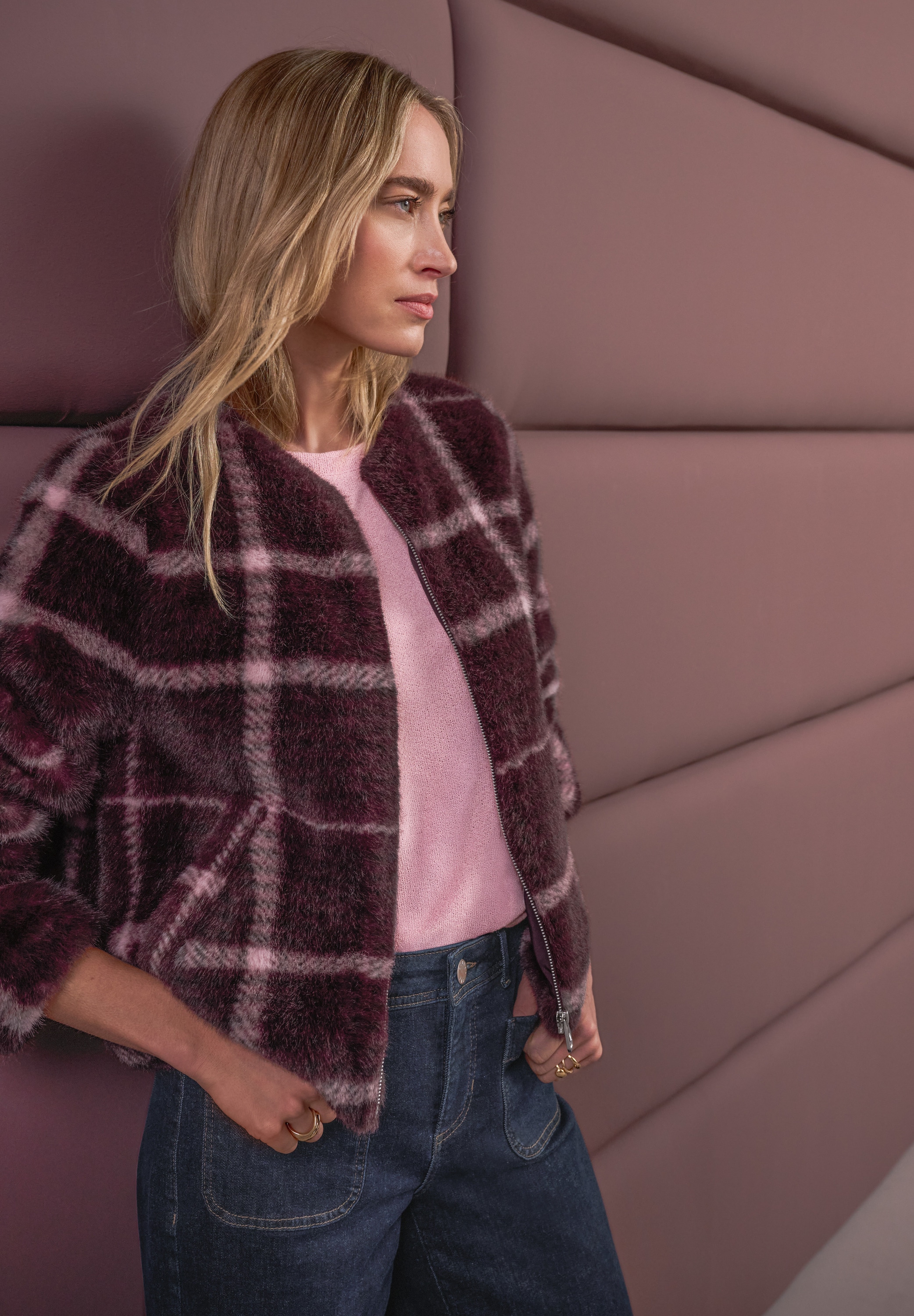 STREET ONE Veste courte avec motif à carreaux, fausse fourrure